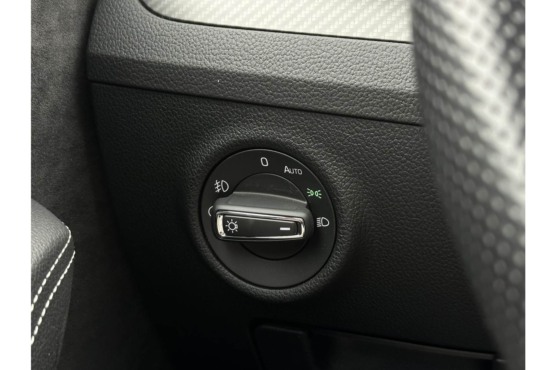 Škoda Superb Combi 1.4 TSI iV Sportline Business 2022  23