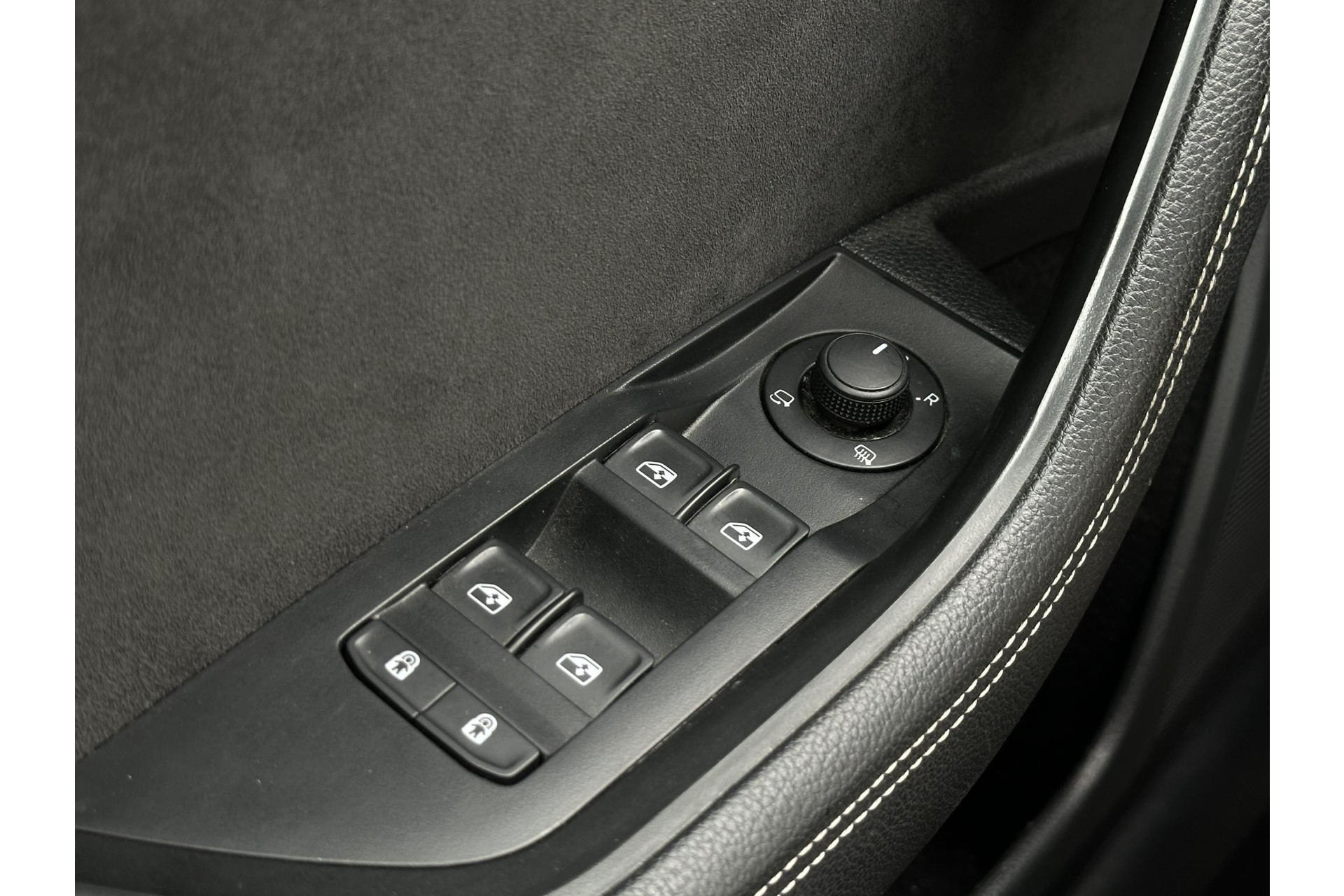 Škoda Superb Combi 1.4 TSI iV Sportline Business 2022  26