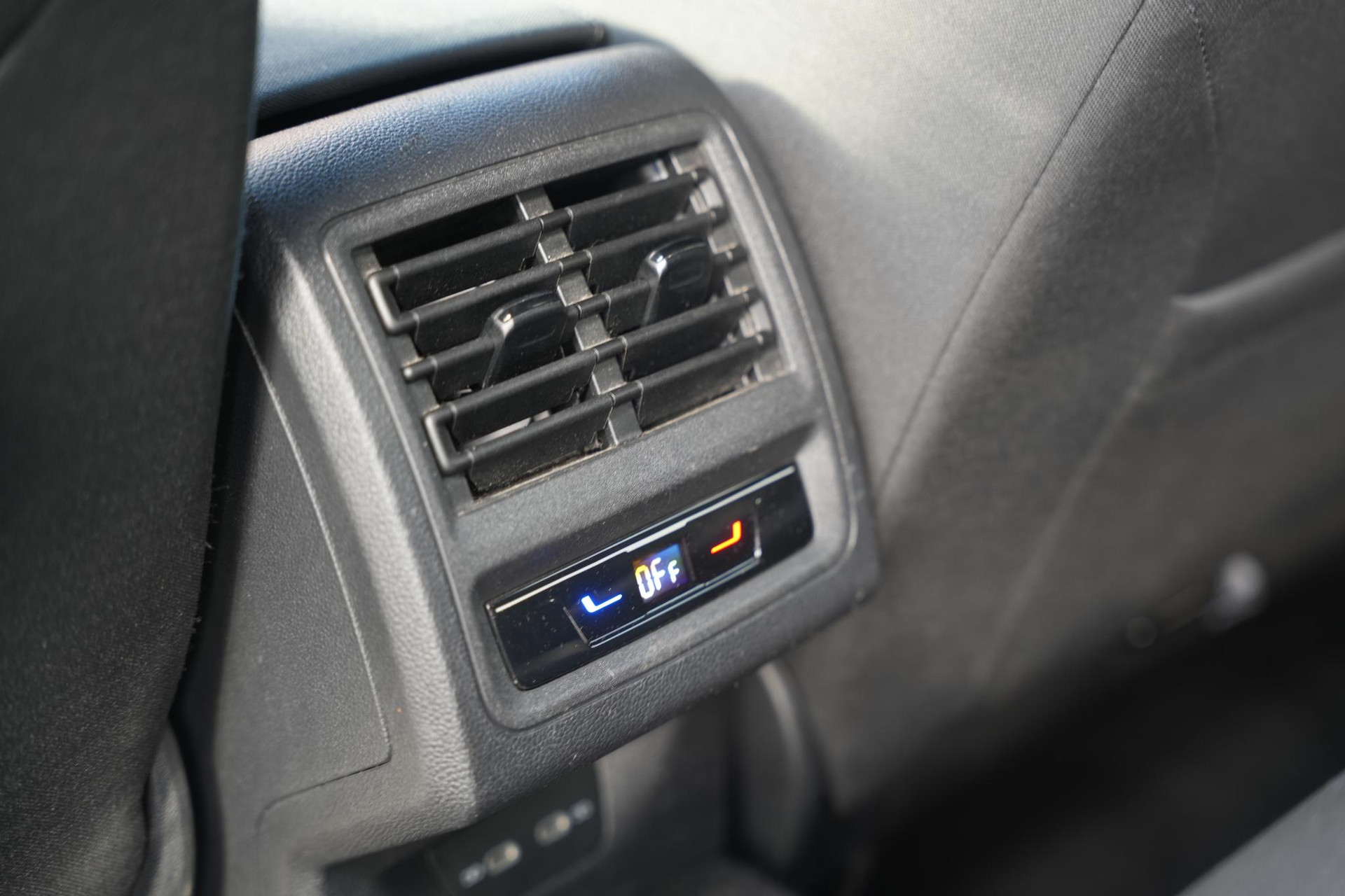 Volkswagen Golf 1.5 TSI Style 2022 Pure white 18