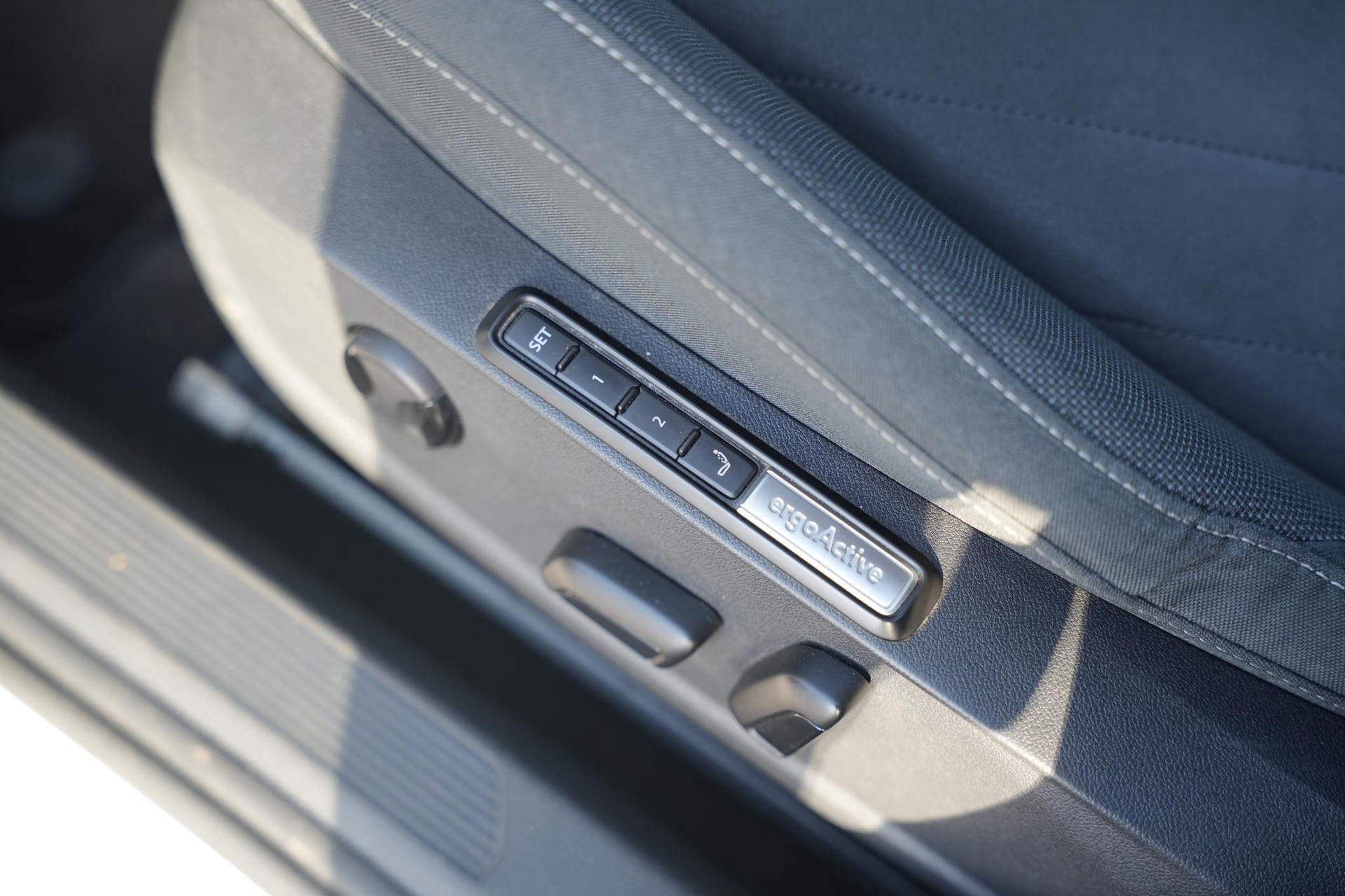 Volkswagen Golf 1.5 TSI Style 2022 Pure white 19