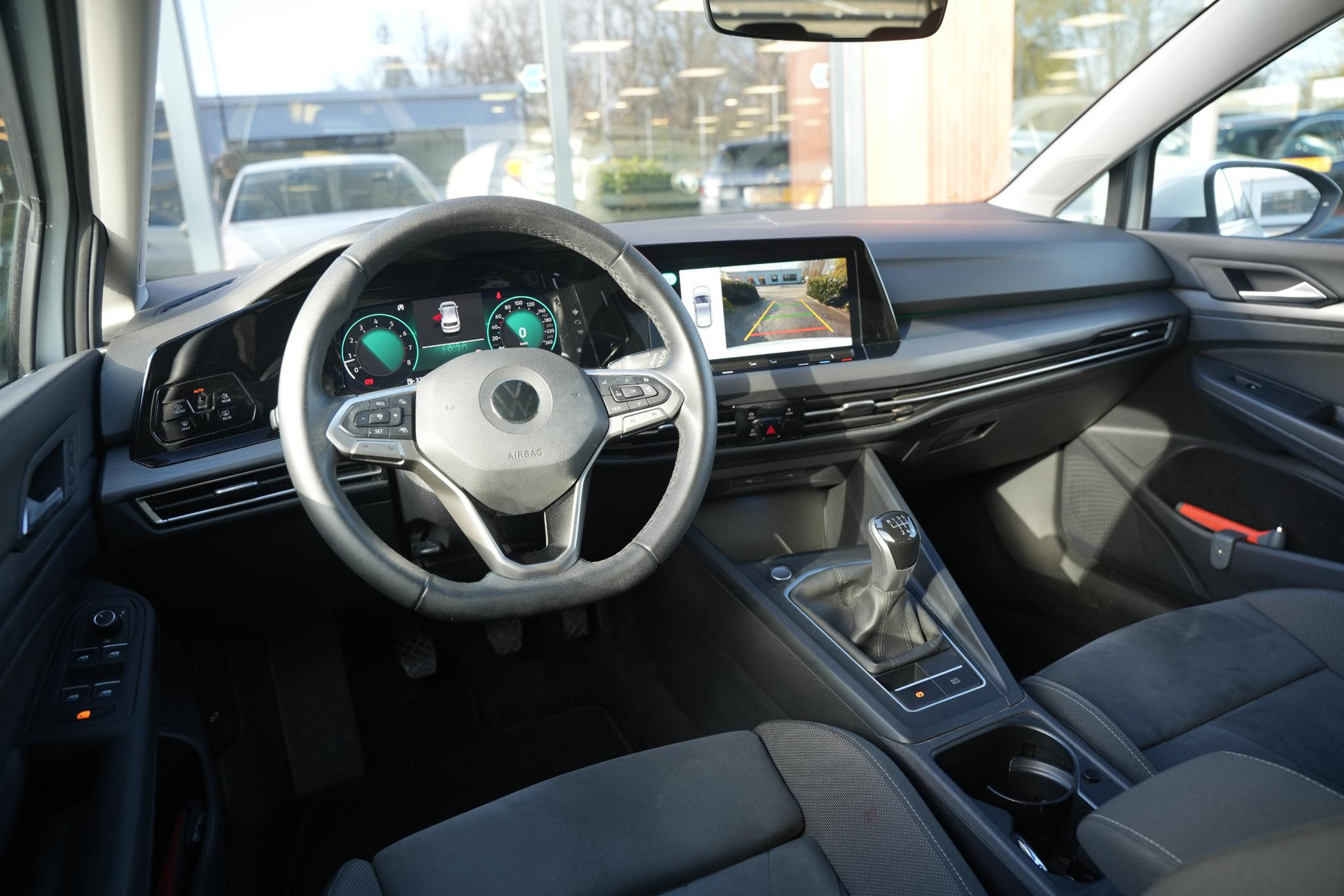 Volkswagen Golf 1.5 TSI Style 2022 Pure white 2