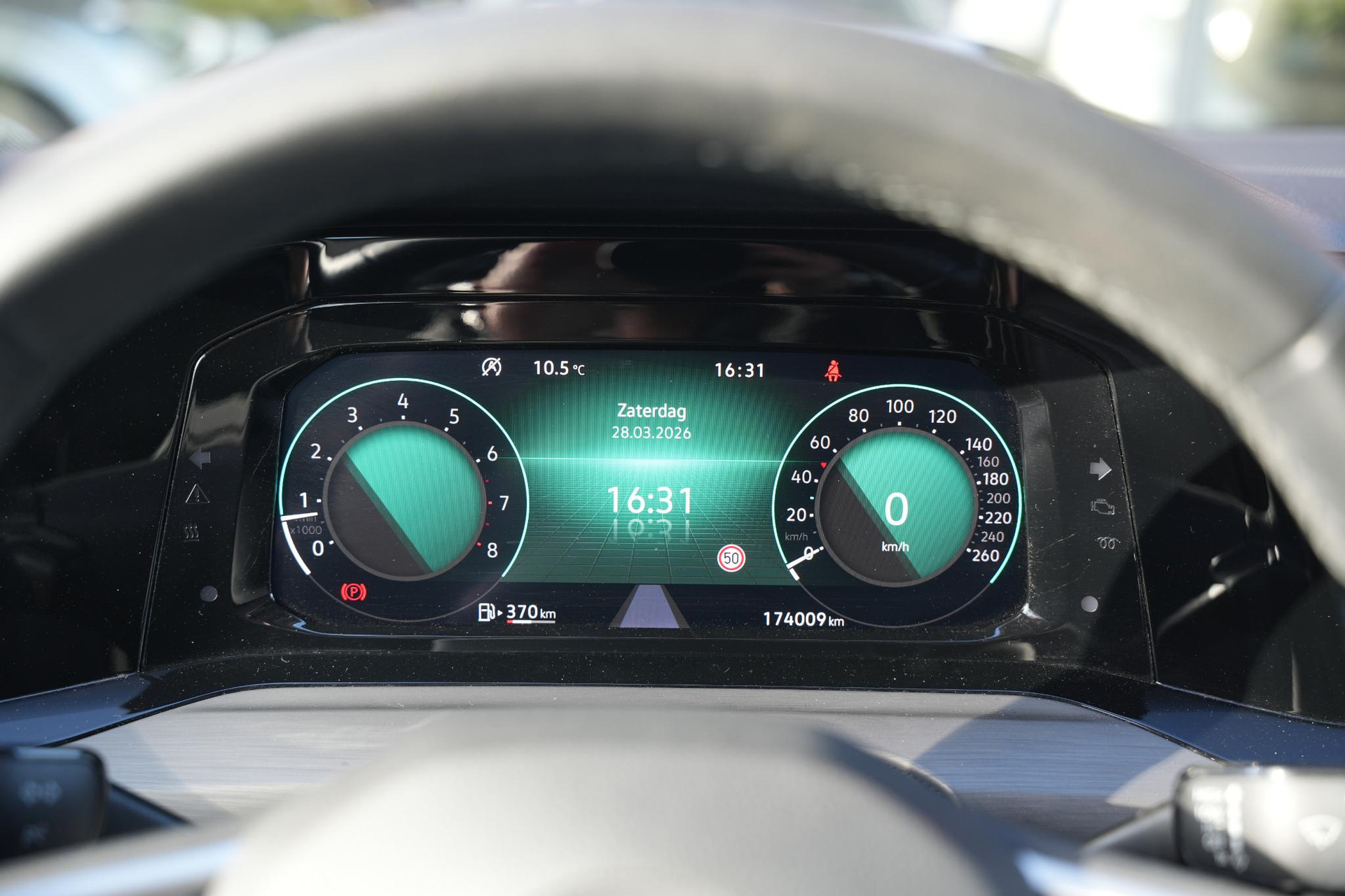 Volkswagen Golf 1.5 TSI Style 2022 Pure white 22