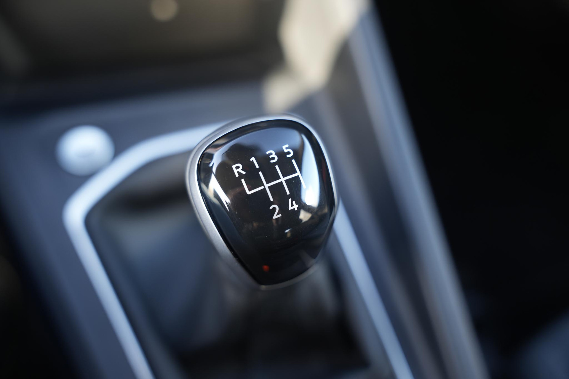 Volkswagen Golf 1.5 TSI Style 2022 Pure white 27