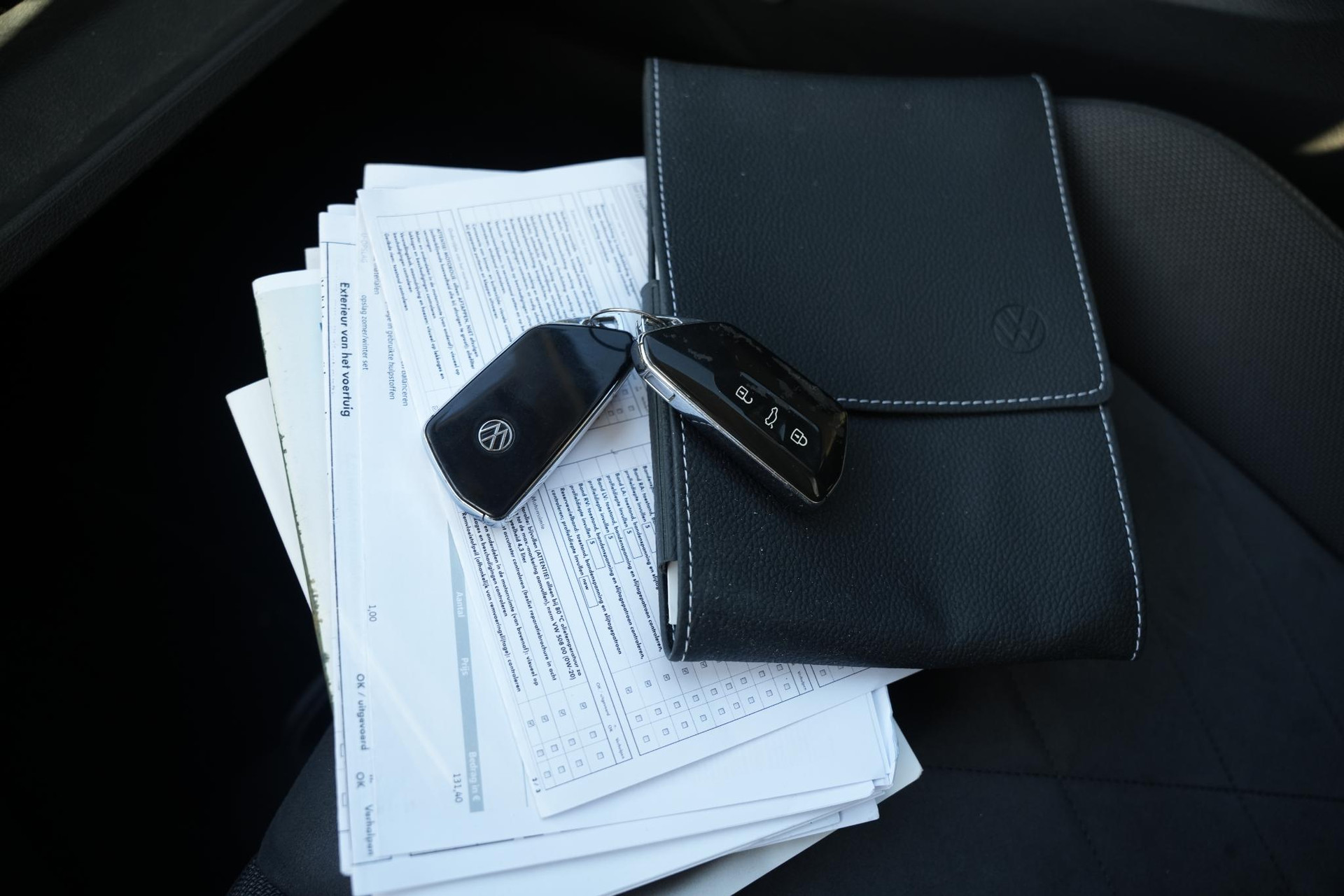 Volkswagen Golf 1.5 TSI Style 2022 Pure white 36