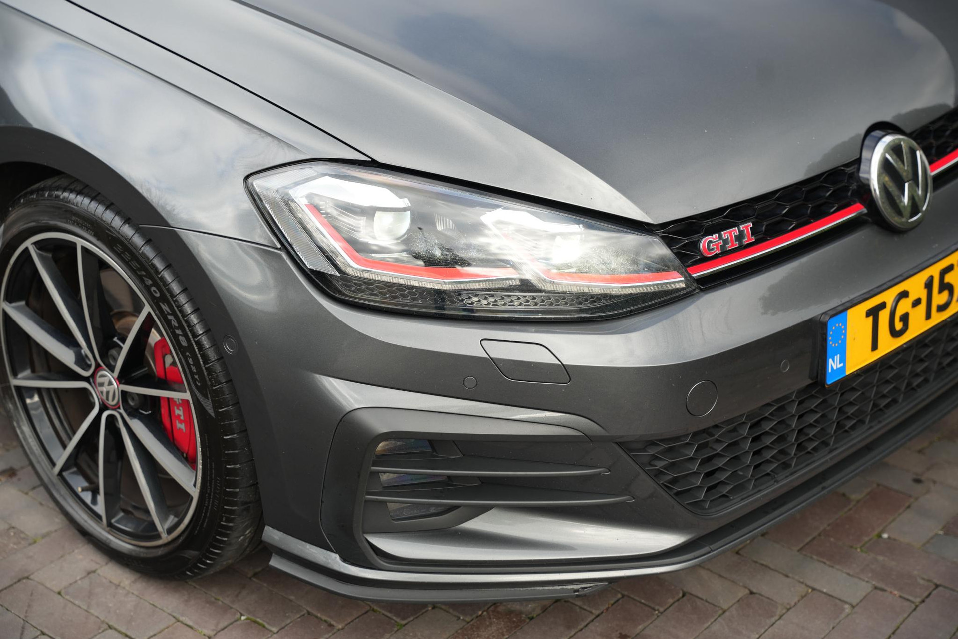 Volkswagen Golf 2.0 TSI GTI Performance 2017 Metallic indium grey (X3X3) 14