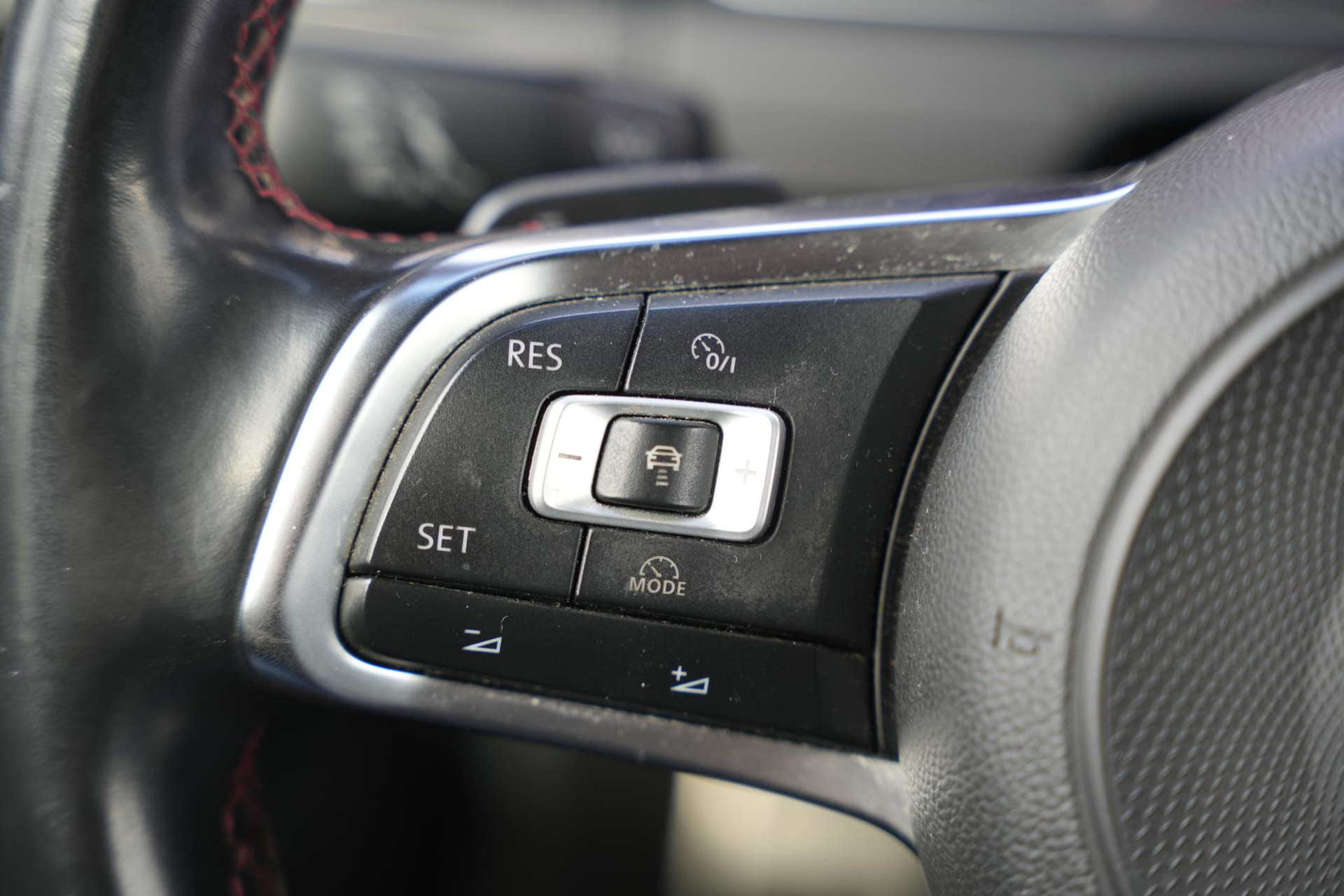 Volkswagen Golf 2.0 TSI GTI Performance 2017 Metallic indium grey (X3X3) 29