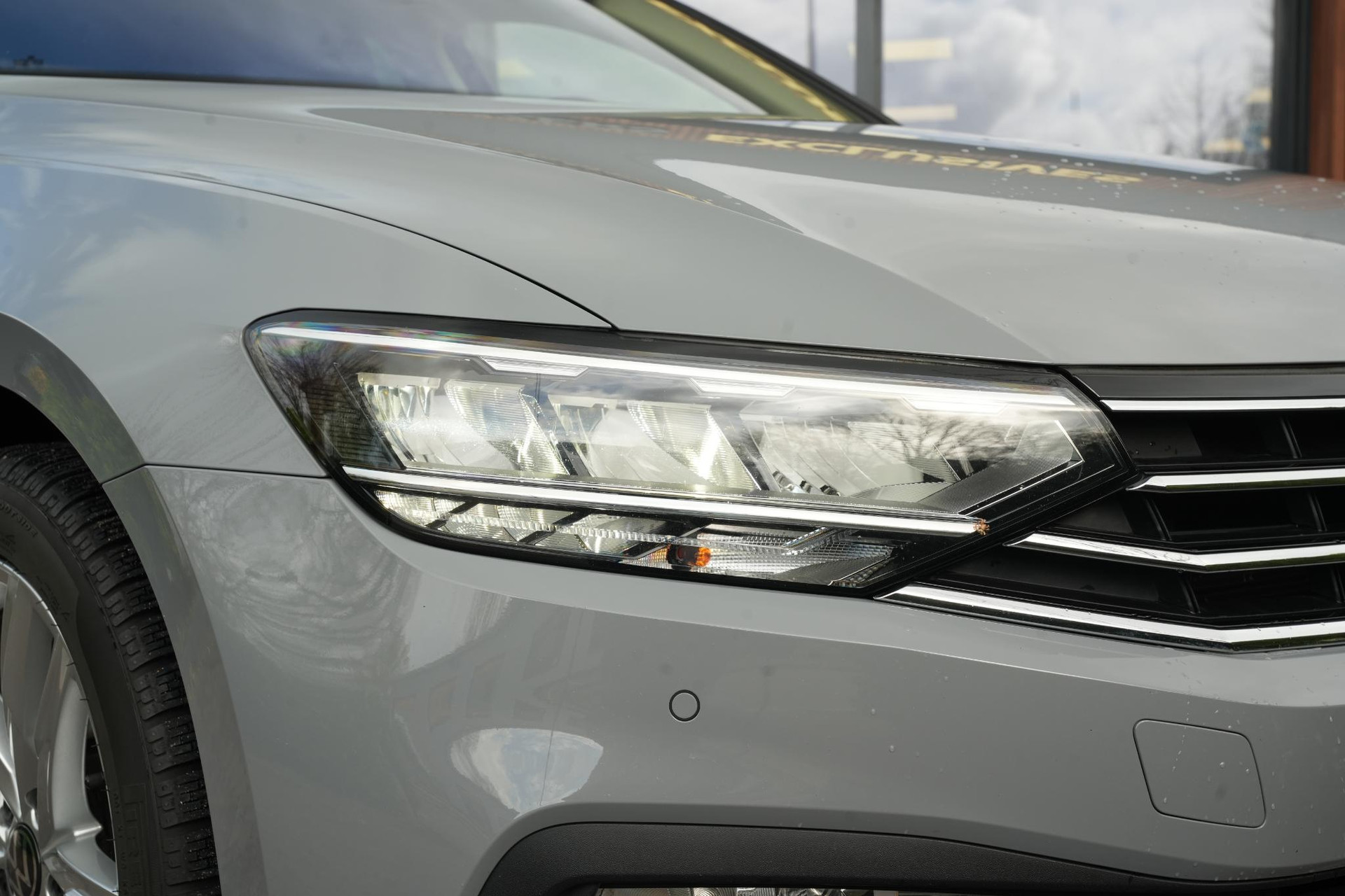 Volkswagen Passat 1.5 TSI Business 2022 Moonstone grey 18