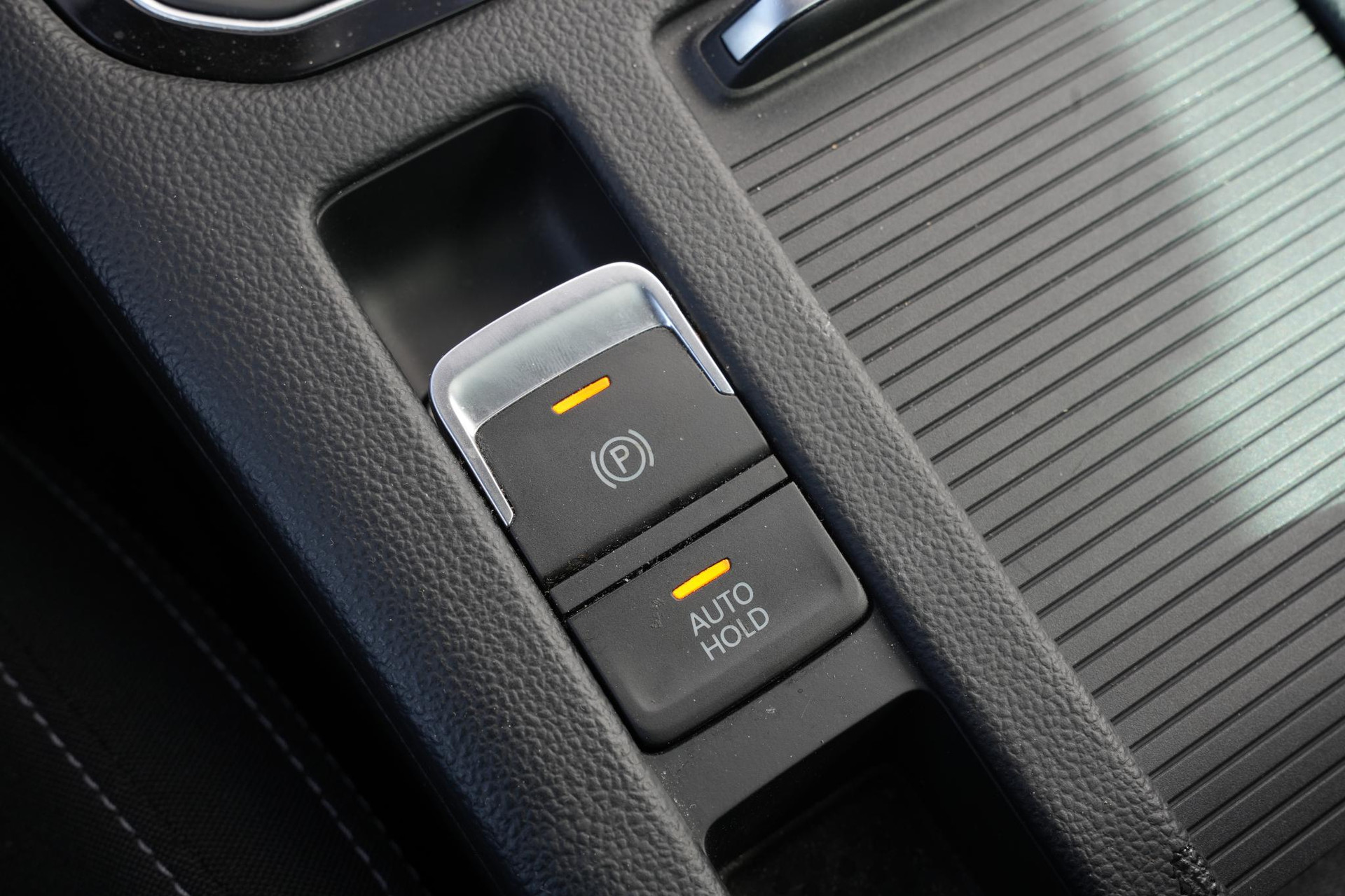 Volkswagen Passat 1.5 TSI Business 2022 Moonstone grey 25