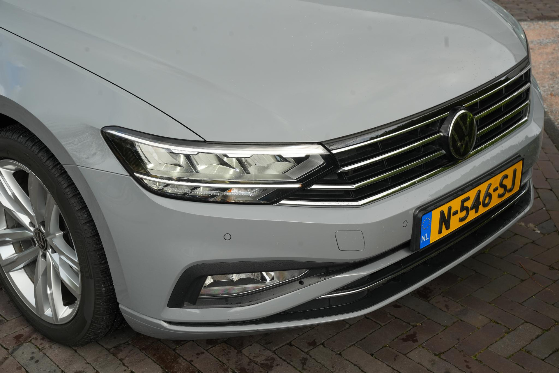 Volkswagen Passat 1.5 TSI Business 2022 Moonstone grey 35