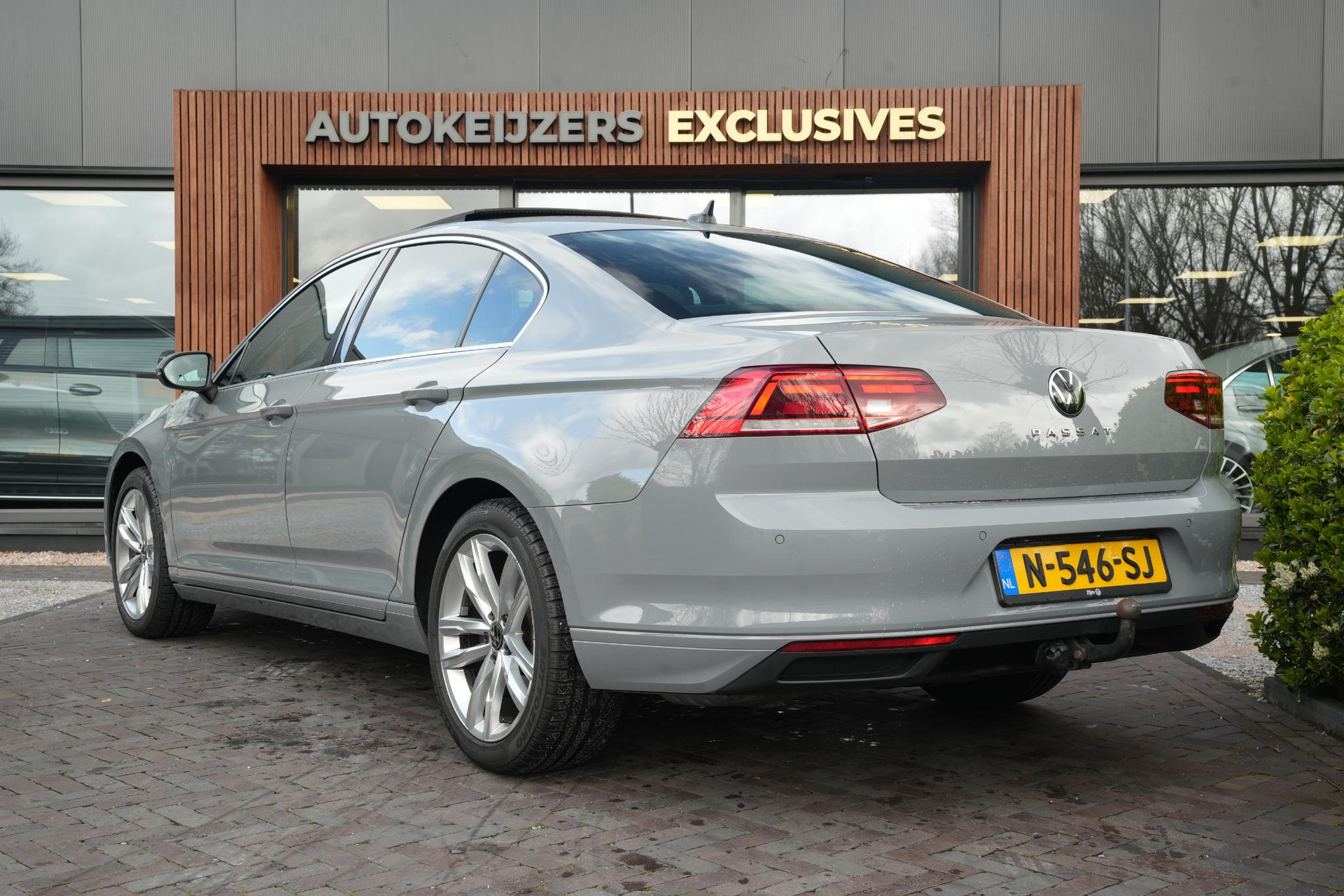 Volkswagen Passat 1.5 TSI Business 2022 Moonstone grey 7