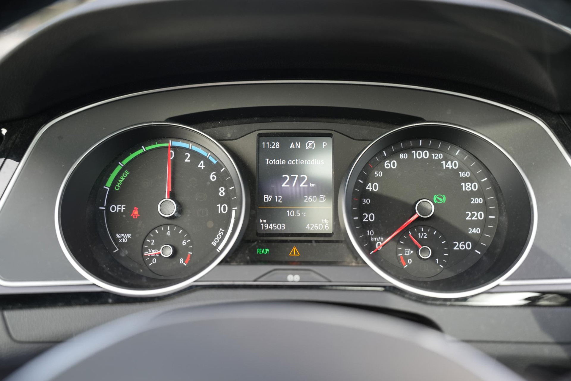 Volkswagen Passat Variant 1.4 TSI GTE Highline 2015 Metallic indium grey (X3X3) 13