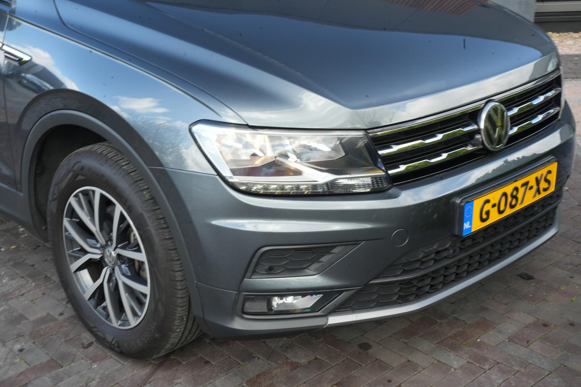 Volkswagen Tiguan Allspace 1.5 TSI Comfortline Business 2020 Platinum grey metallic 13