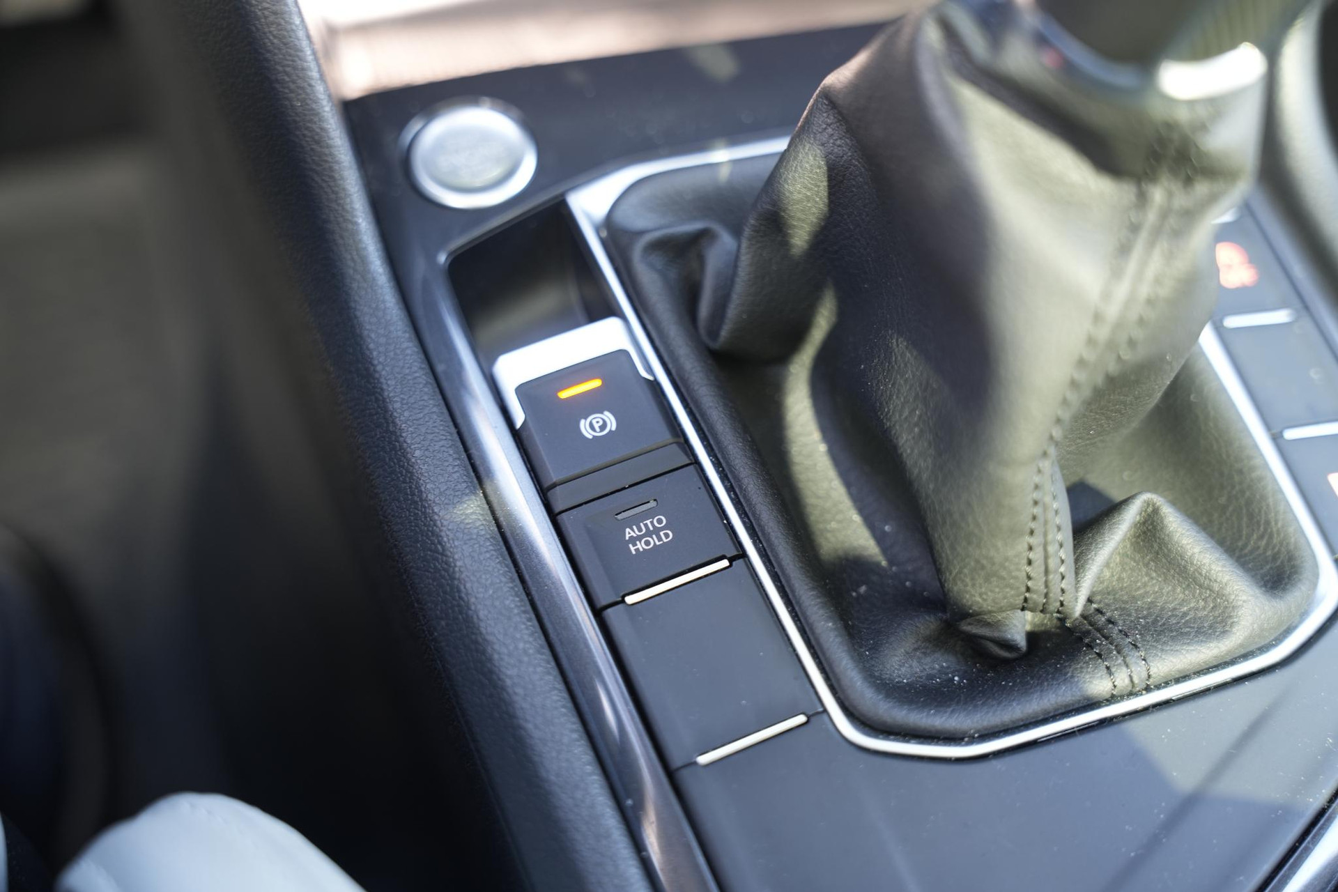 Volkswagen Tiguan Allspace 1.5 TSI Comfortline Business 2020 Platinum grey metallic 27