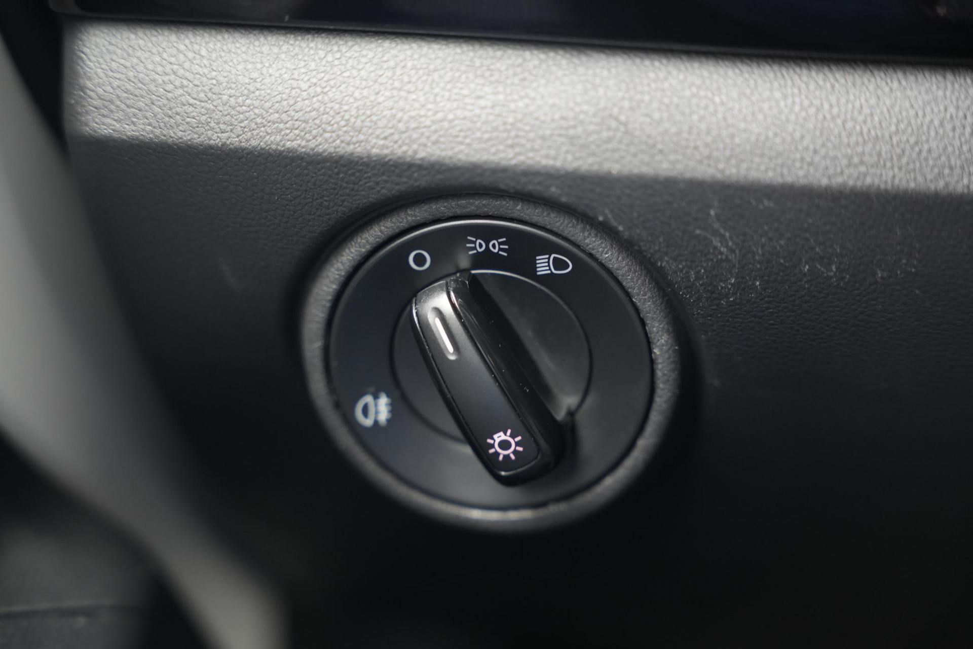 Volkswagen up! 1.0 move up! BlueMotion 2016 Candy white 18