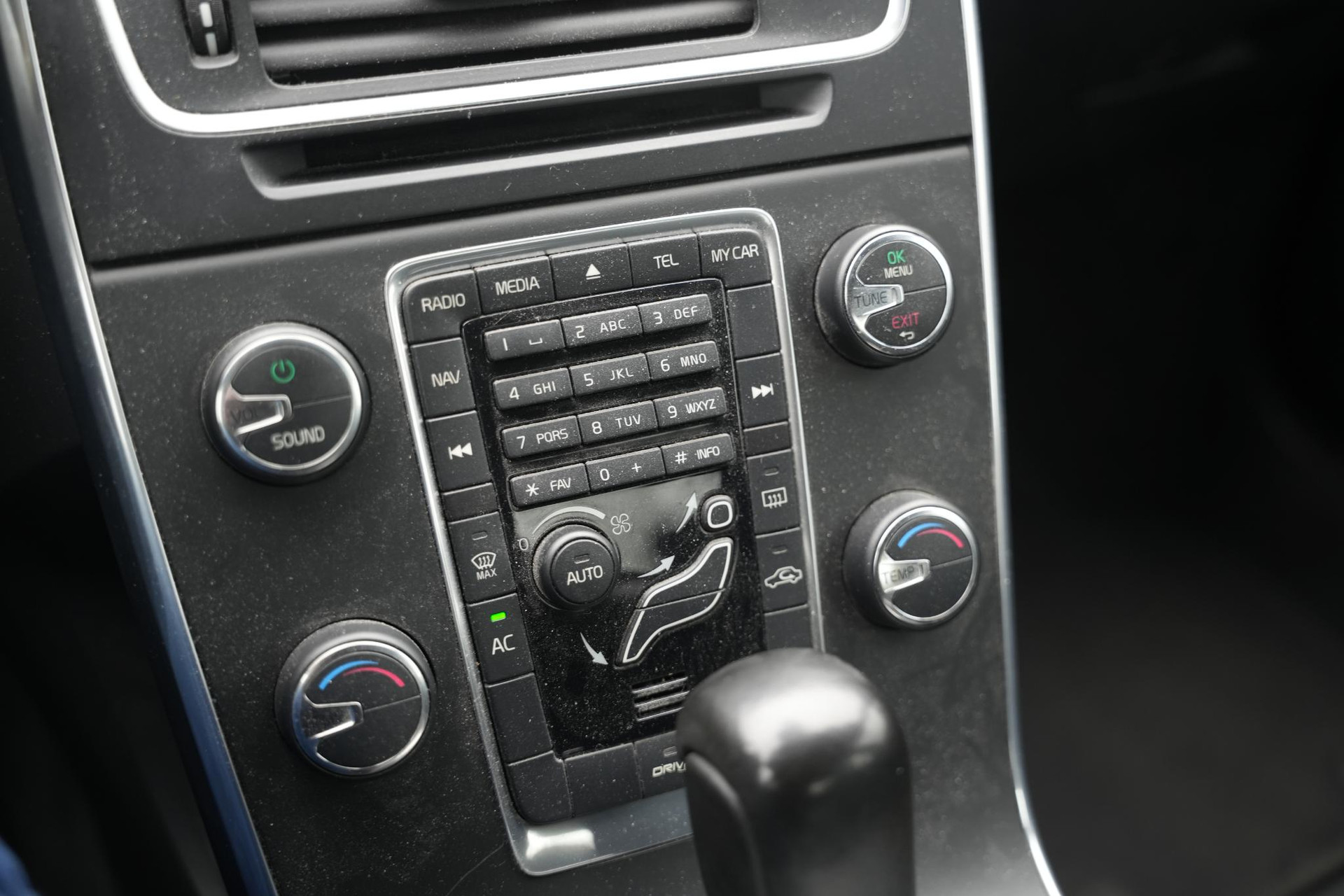 Volvo S60 1.6 T4 Kinetic 2011 SAVILE GREY (492) 15