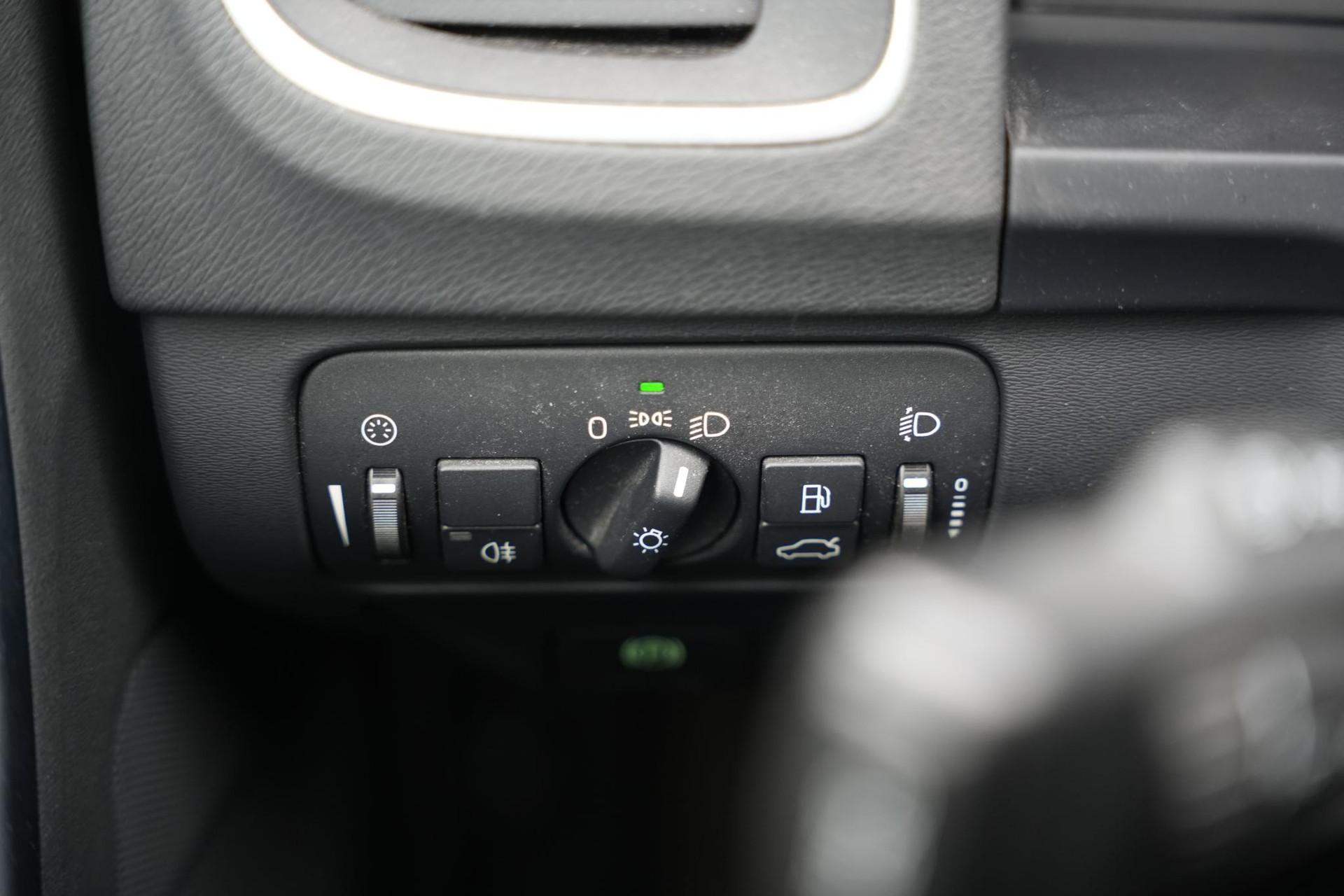 Volvo S60 1.6 T4 Kinetic 2011 SAVILE GREY (492) 19