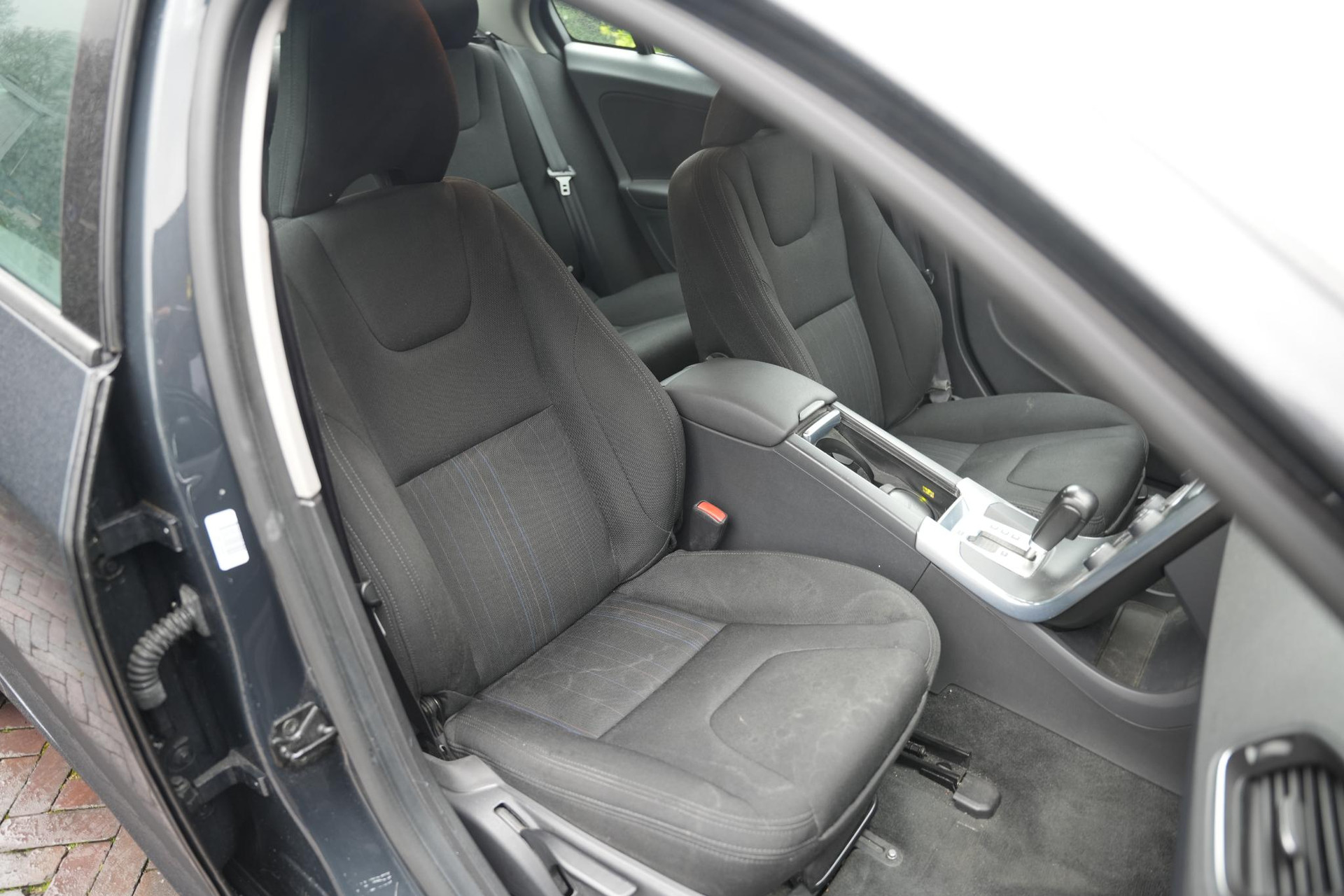 Volvo S60 1.6 T4 Kinetic 2011 SAVILE GREY (492) 9