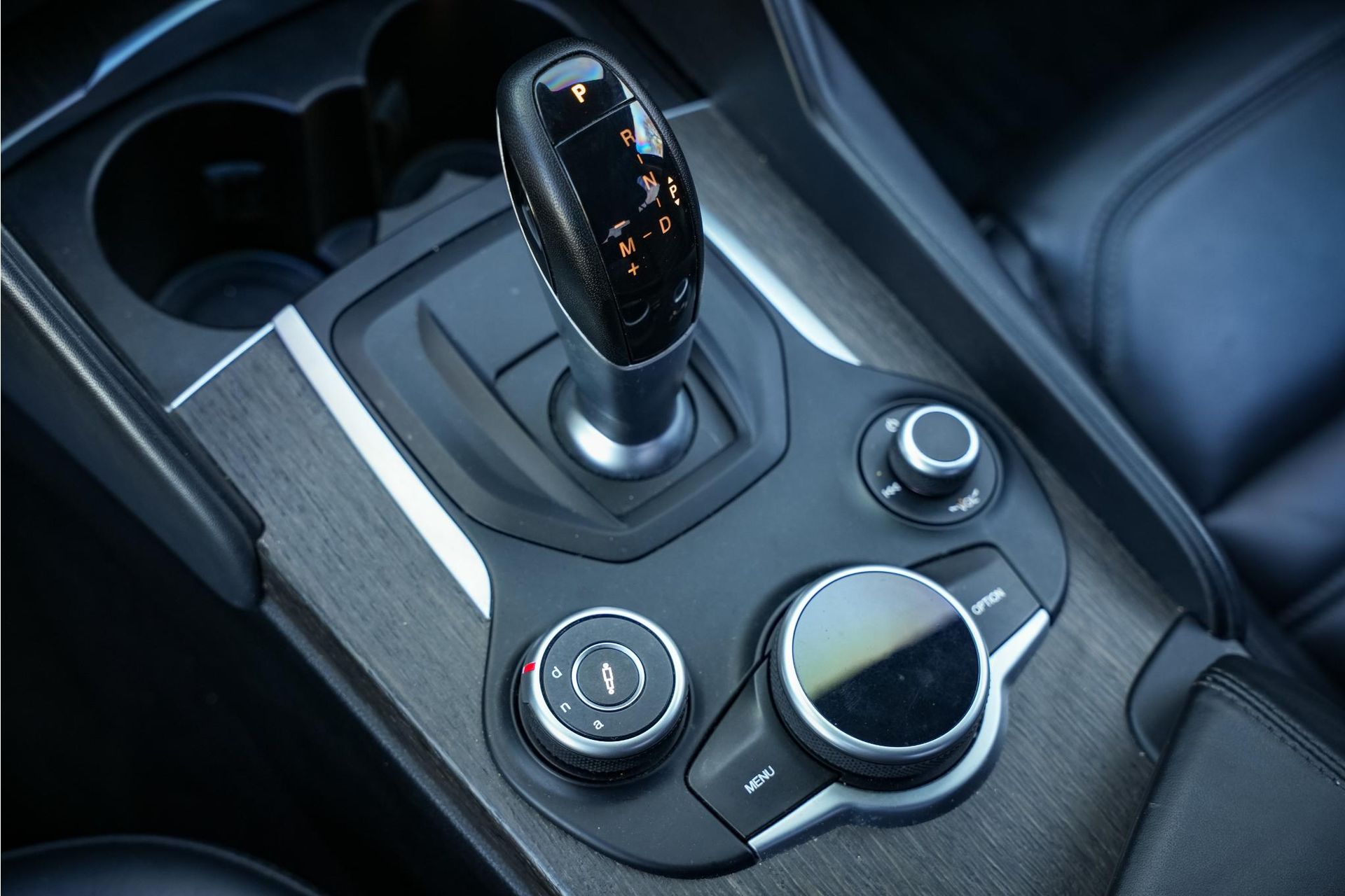 Alfa Romeo Giulia 2.0 T AWD Gepantserd / Armoured B4 2019  16