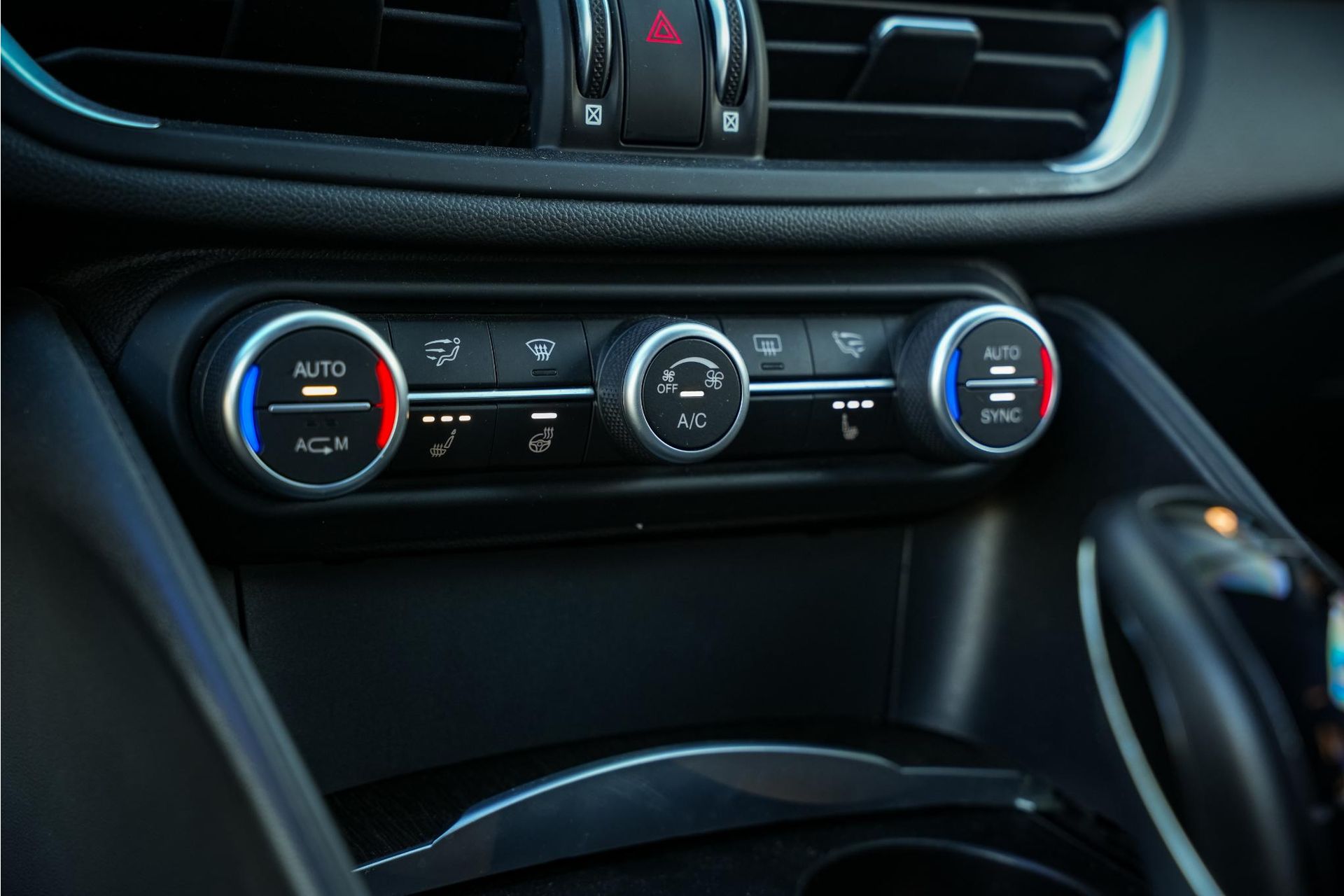 Alfa Romeo Giulia 2.0 T AWD Gepantserd / Armoured B4 2019  17