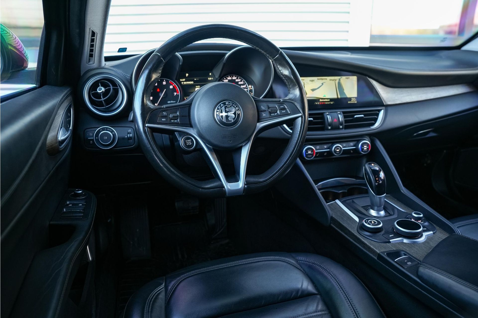 Alfa Romeo Giulia 2.0 T AWD Gepantserd / Armoured B4 2019  6