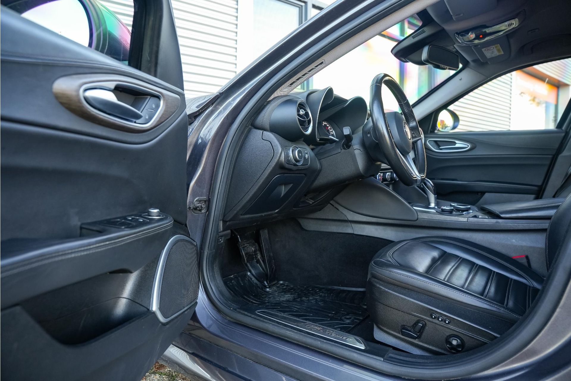 Alfa Romeo Giulia 2.0 T AWD Gepantserd / Armoured B4 2019  8