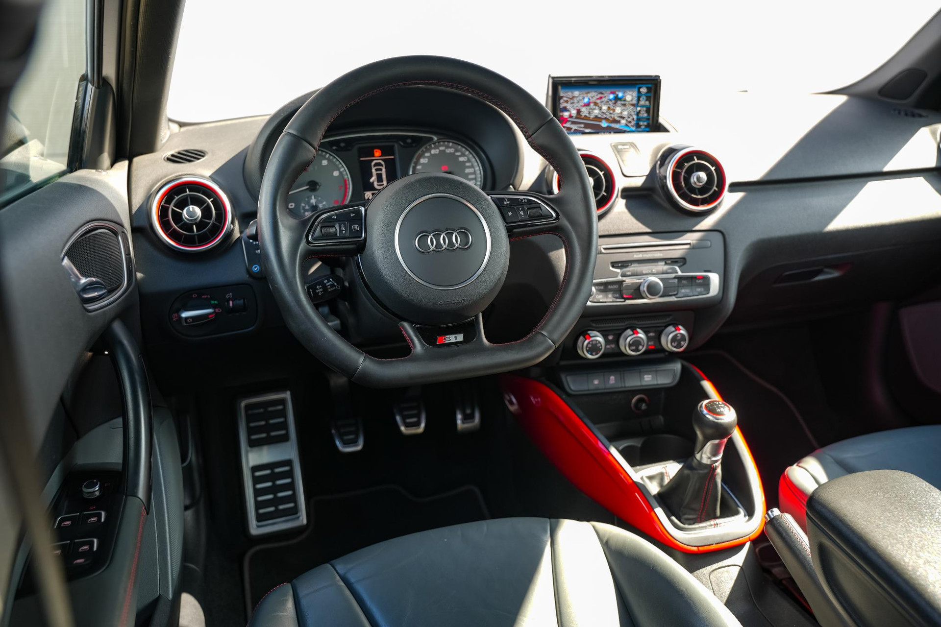 Audi A1 Sportback 2.0 TFSI S1 Quattro Pro Line Plus 2015  4