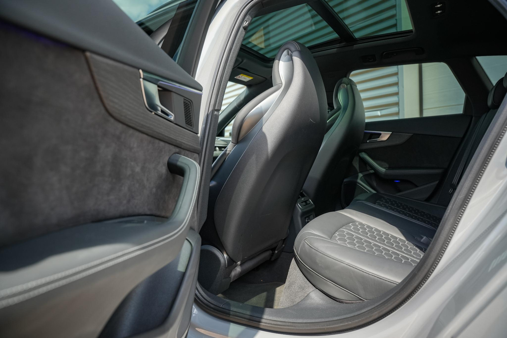 Audi A4 Avant 2.9 TFSI RS 4 quattro 2018 Nardo grey (T3) 10