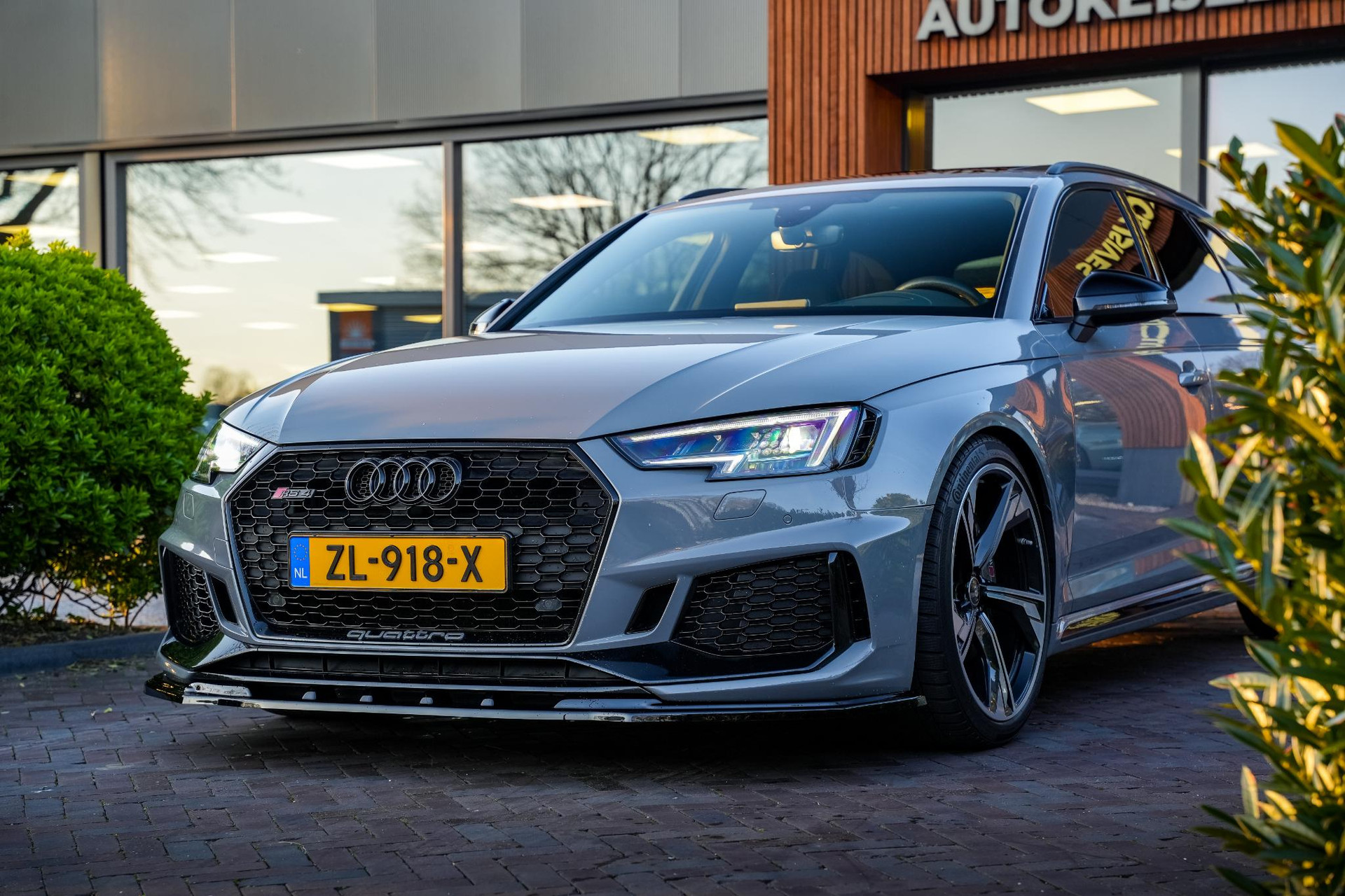 Audi A4 Avant 2.9 TFSI RS 4 quattro 2018 Nardo grey (T3) 12