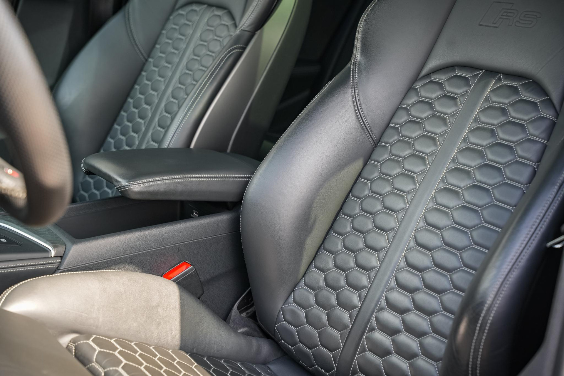 Audi A4 Avant 2.9 TFSI RS 4 quattro 2018 Nardo grey (T3) 27