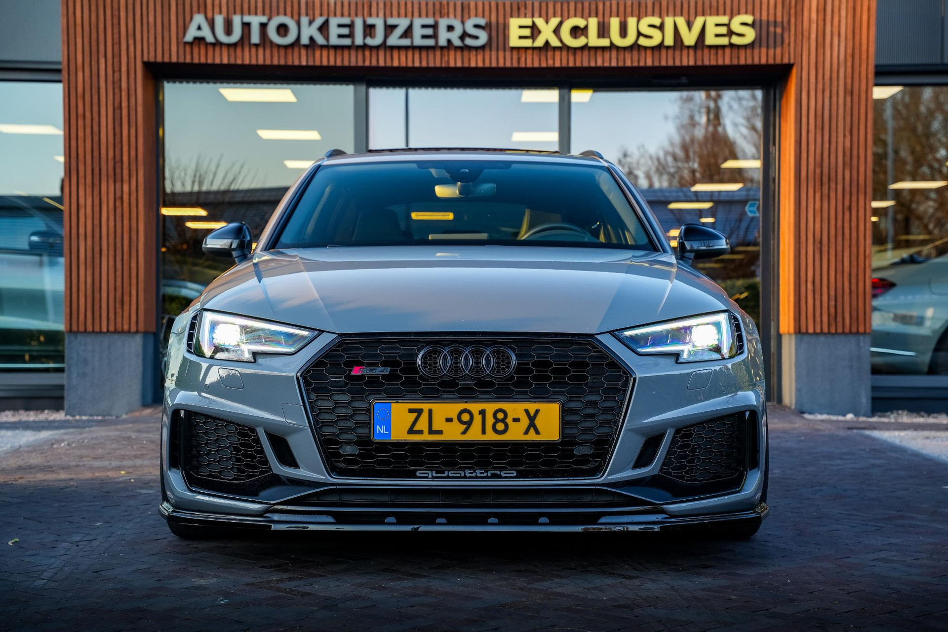 Audi A4 Avant 2.9 TFSI RS 4 quattro 2018 Nardo grey (T3) 3