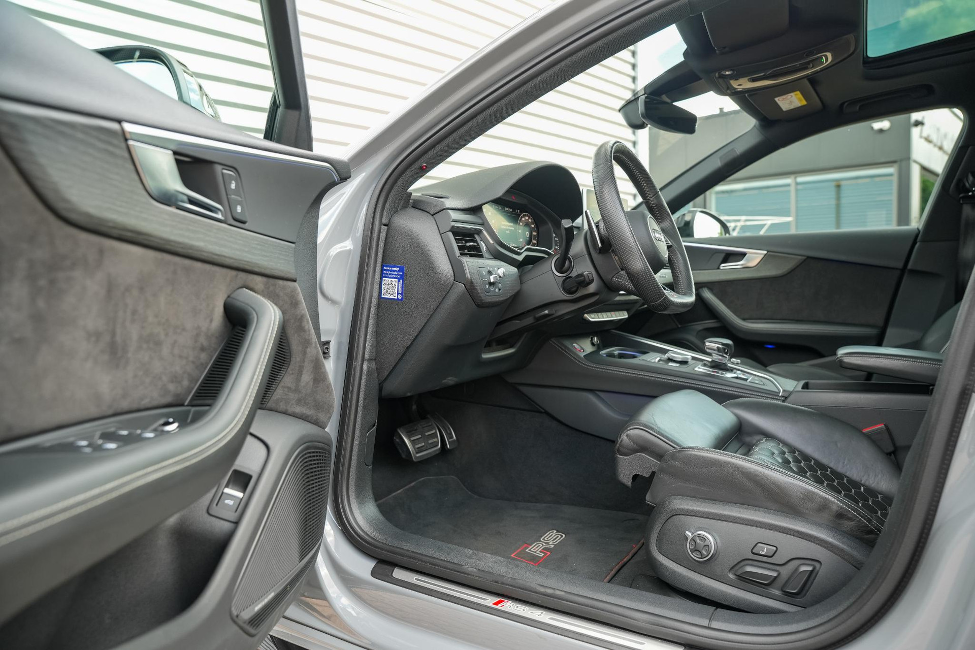 Audi A4 Avant 2.9 TFSI RS 4 quattro 2018 Nardo grey (T3) 6