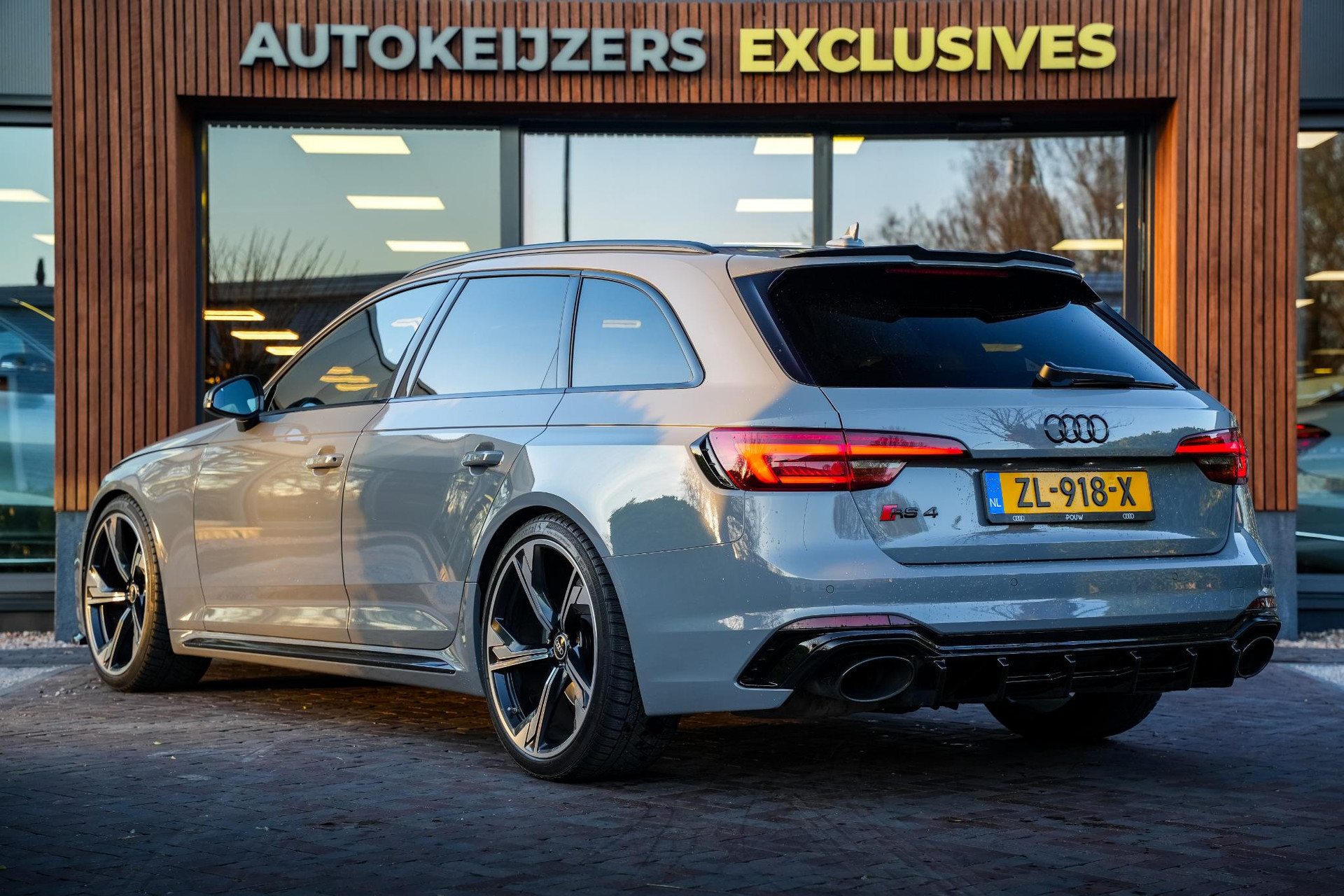 Audi A4 Avant 2.9 TFSI RS 4 quattro 2018 Nardo grey (T3) 7
