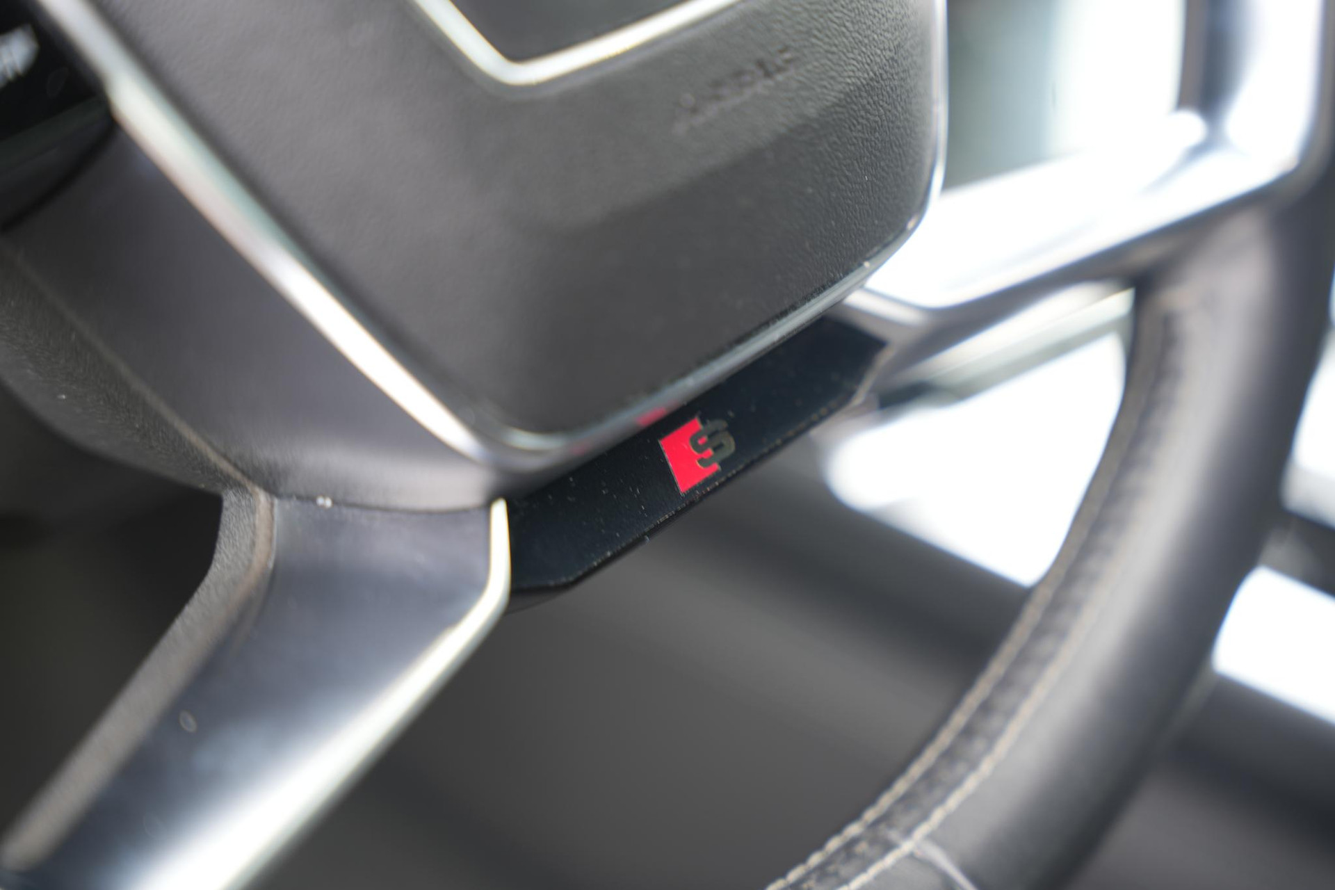 Audi e-tron e-tron 55 quattro advanced 95 kWh 2019 Mythoszwart metallic 17