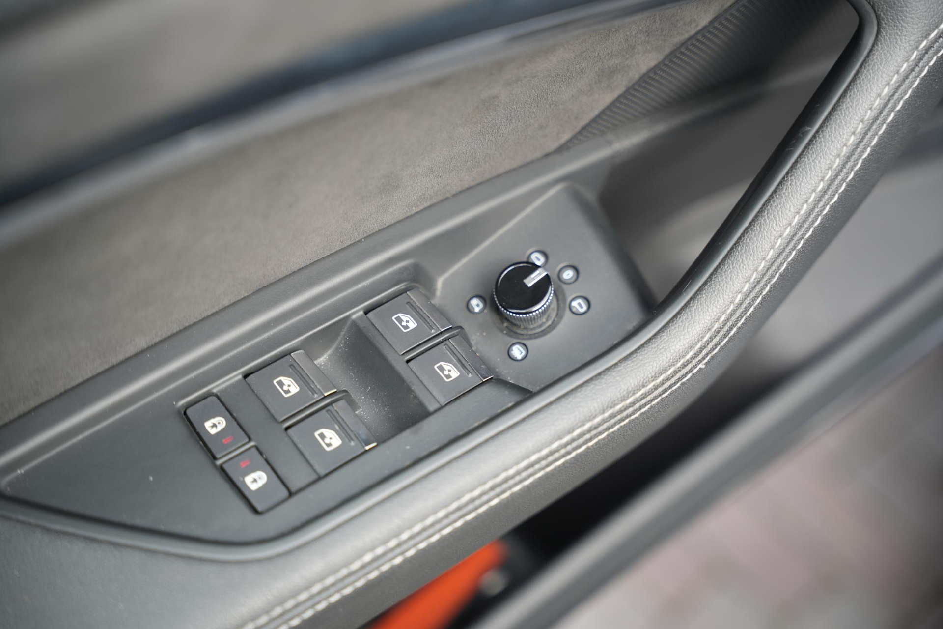 Audi e-tron e-tron 55 quattro advanced 95 kWh 2019 Mythoszwart metallic 19