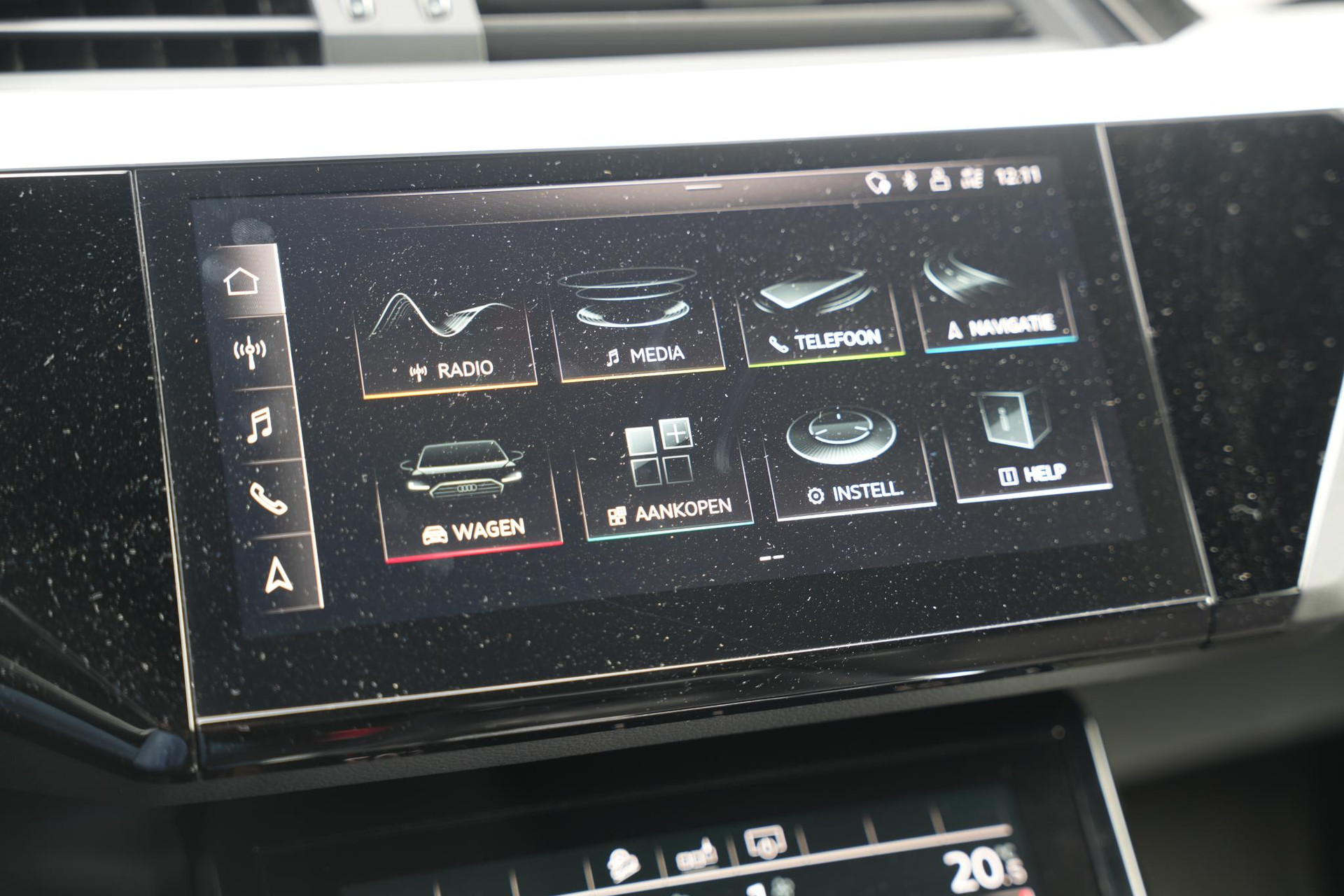 Audi e-tron e-tron 55 quattro advanced 95 kWh 2019 Mythoszwart metallic 25