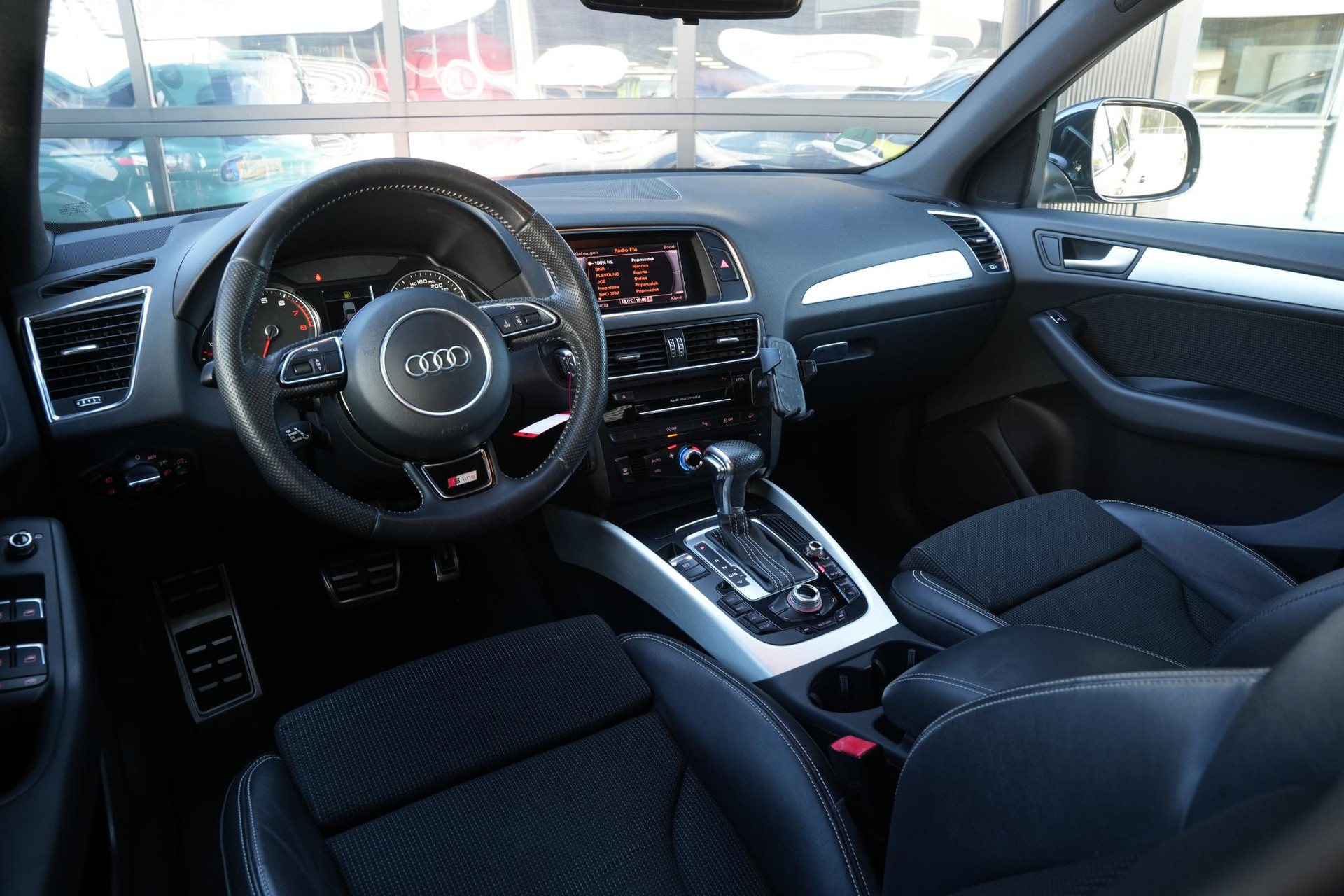 Audi Q5 2.0 TFSI quattro S Edition 2012 Phantom black pearl effect (L8) 2