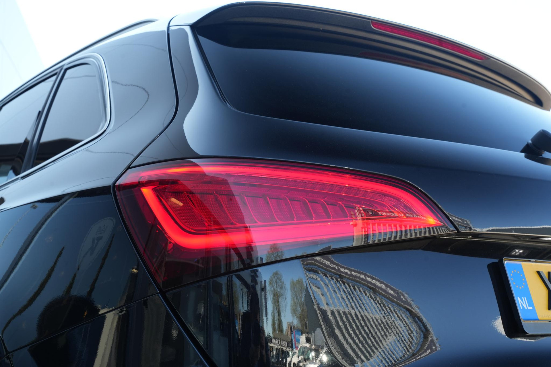 Audi Q5 2.0 TFSI quattro S Edition 2012 Phantom black pearl effect (L8) 35