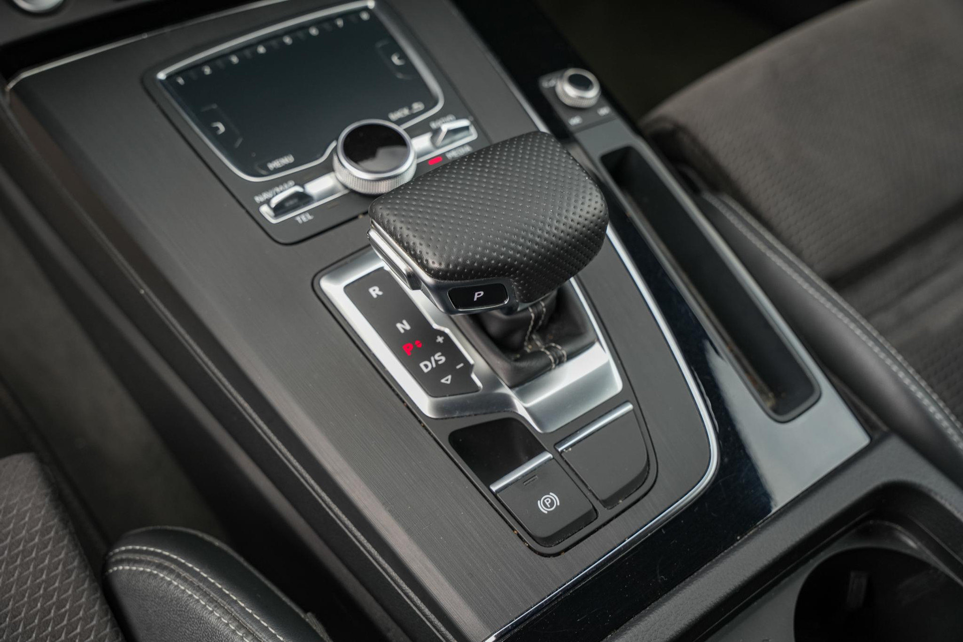 Audi Q5 45 TFSI quattro S edition 2019 Briljantzwart 14