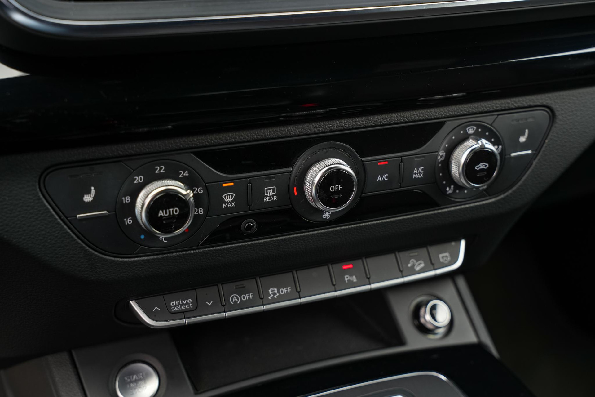 Audi Q5 45 TFSI quattro S edition 2019 Briljantzwart 16