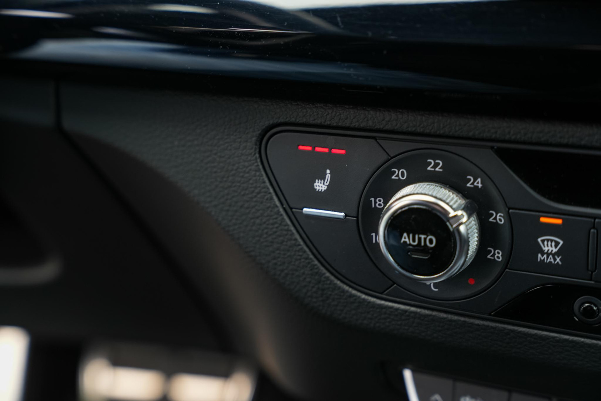 Audi Q5 45 TFSI quattro S edition 2019 Briljantzwart 17