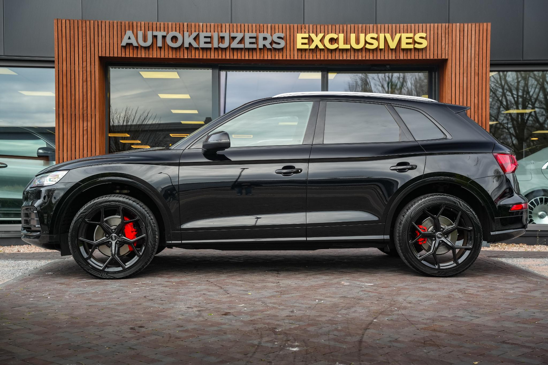 Audi Q5 45 TFSI quattro S edition 2019 Briljantzwart 5
