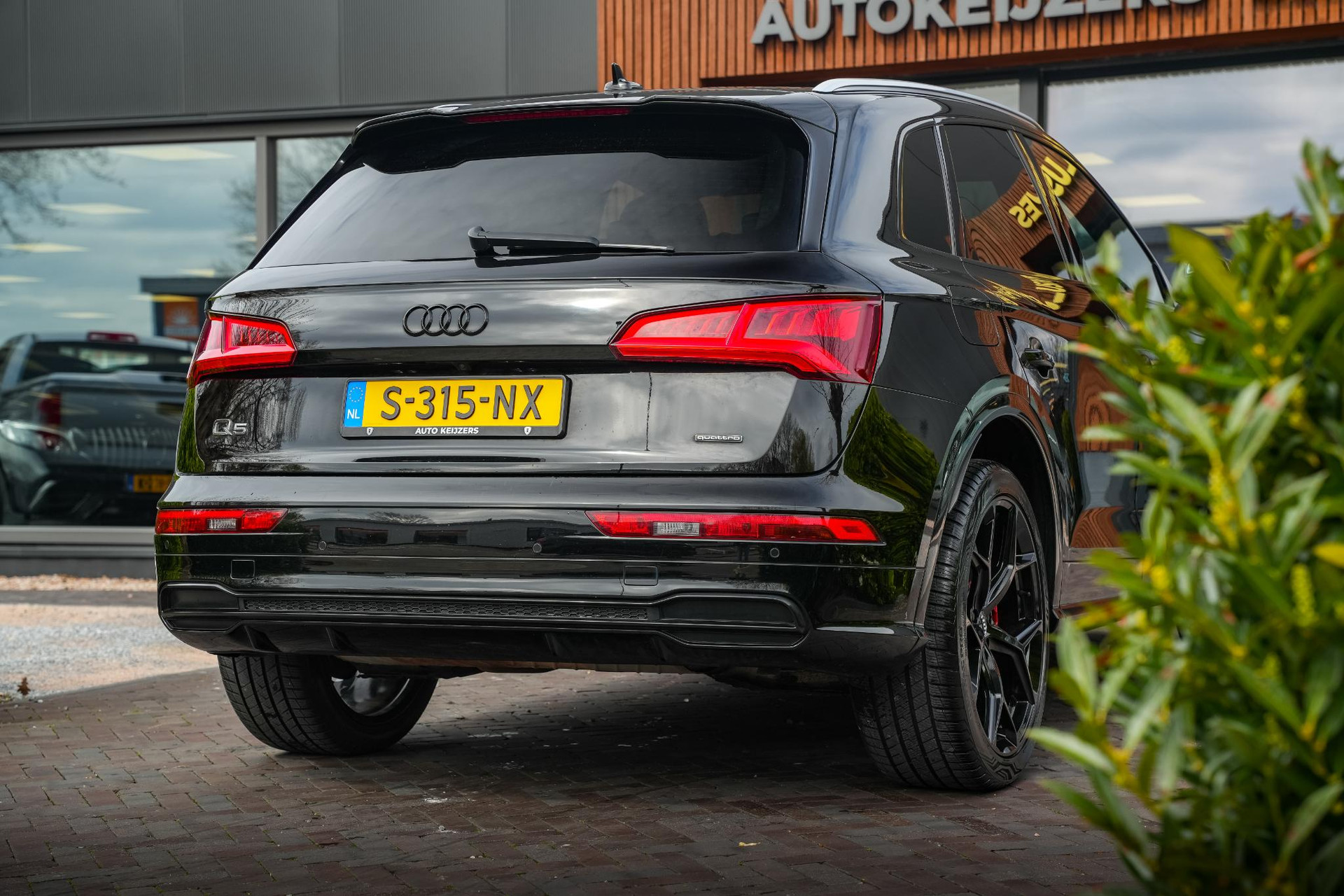 Audi Q5 45 TFSI quattro S edition 2019 Briljantzwart 9