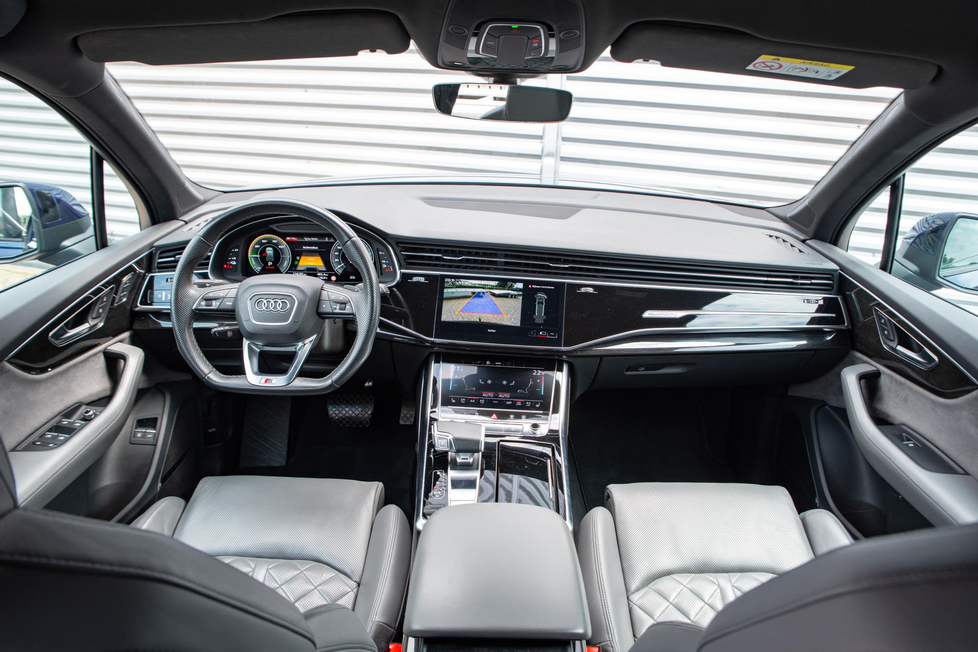 Audi Q7 55 TFSI e quattro Pro Line S 2020 Navarrablauw metallic 2