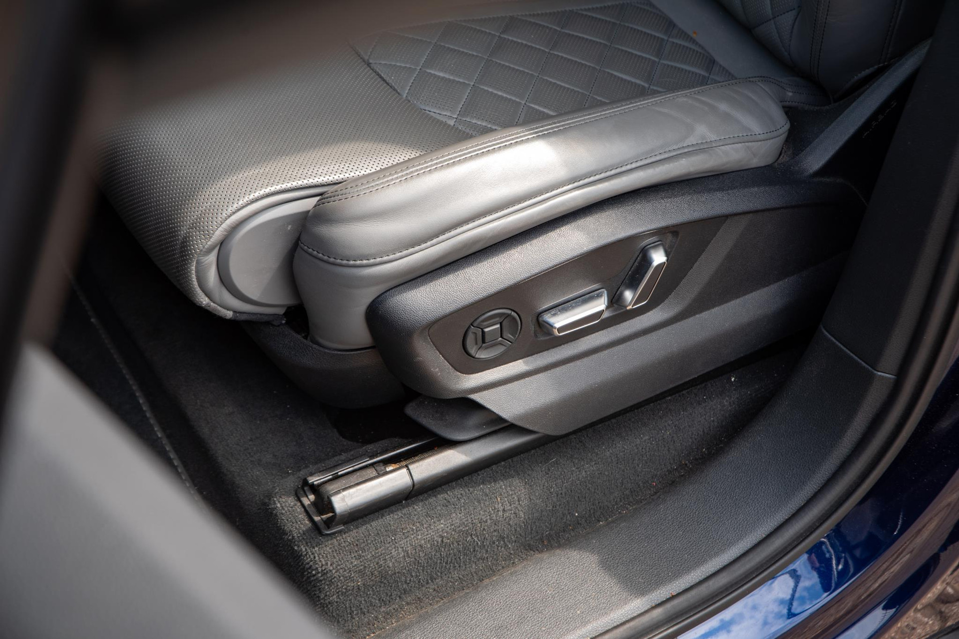 Audi Q7 55 TFSI e quattro Pro Line S 2020 Navarrablauw metallic 24