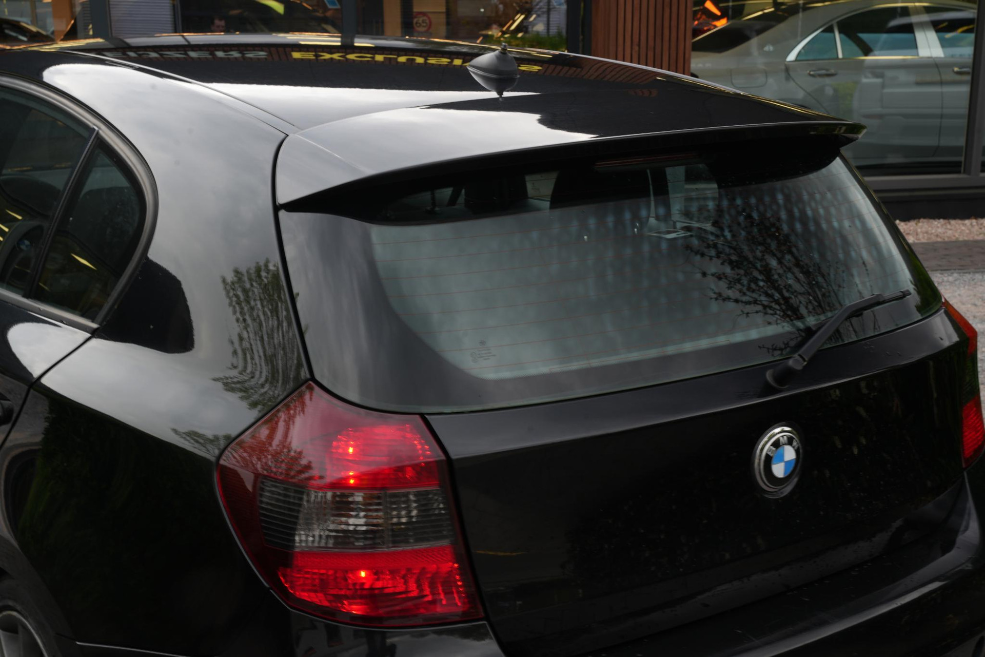 BMW 1-serie 118i 2006 black-sapphire metallic (475) 10