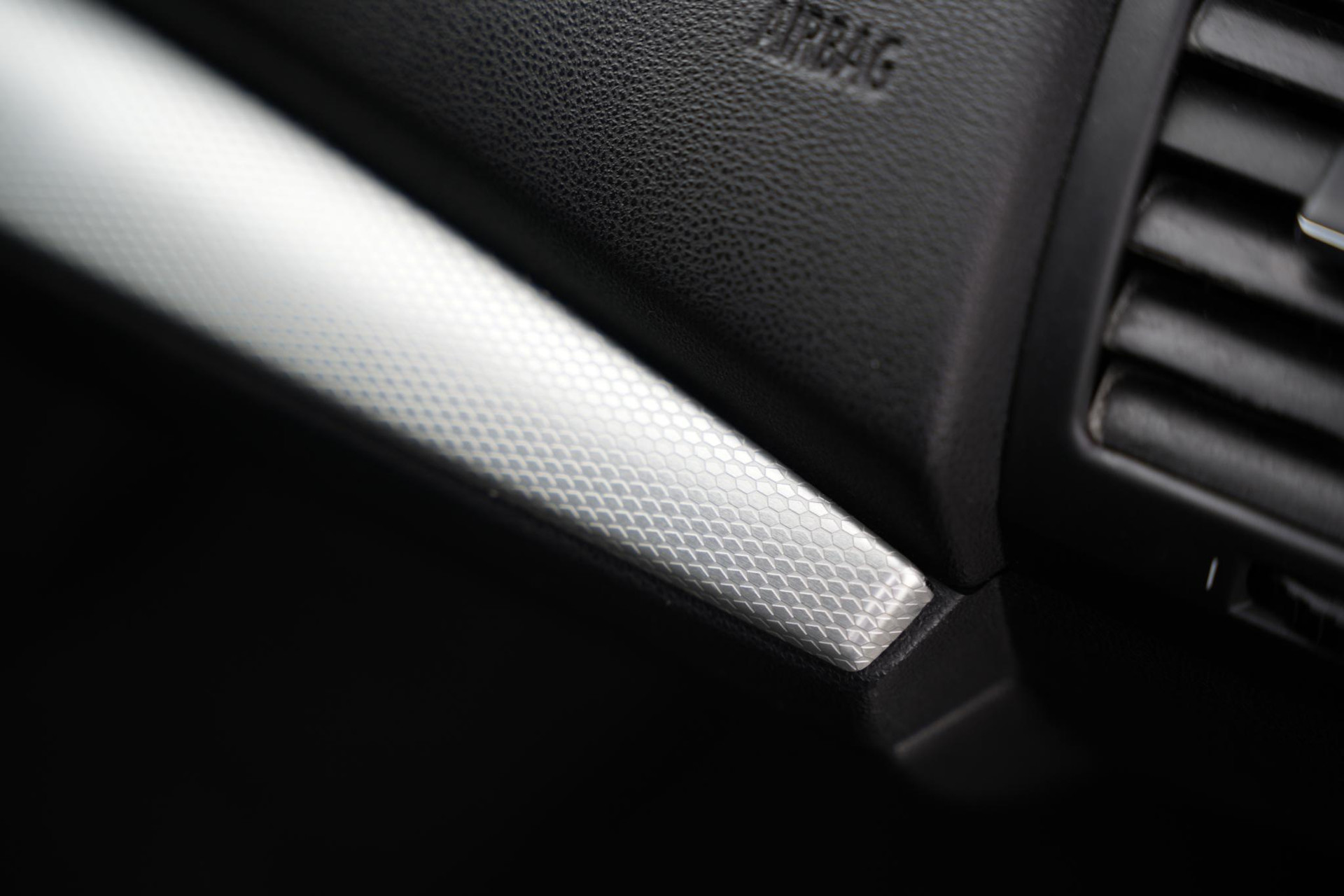 BMW 1-serie 118i 2006 black-sapphire metallic (475) 20