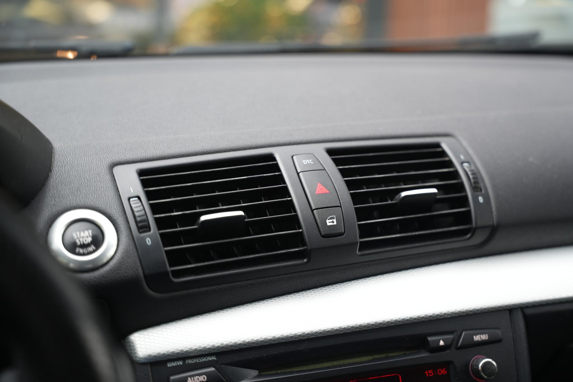 BMW 1-serie 118i 2006 black-sapphire metallic (475) 22