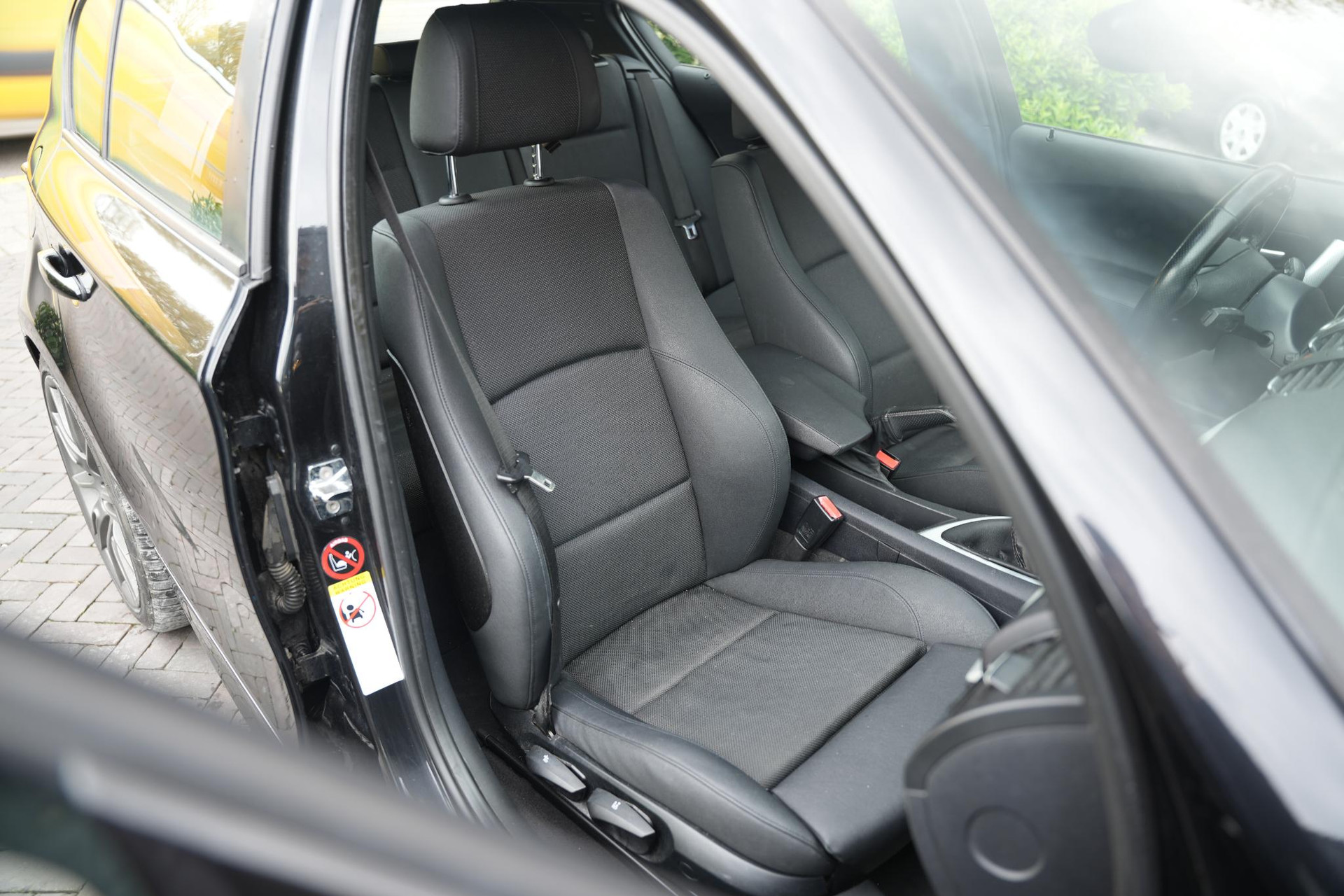 BMW 1-serie 118i 2006 black-sapphire metallic (475) 6