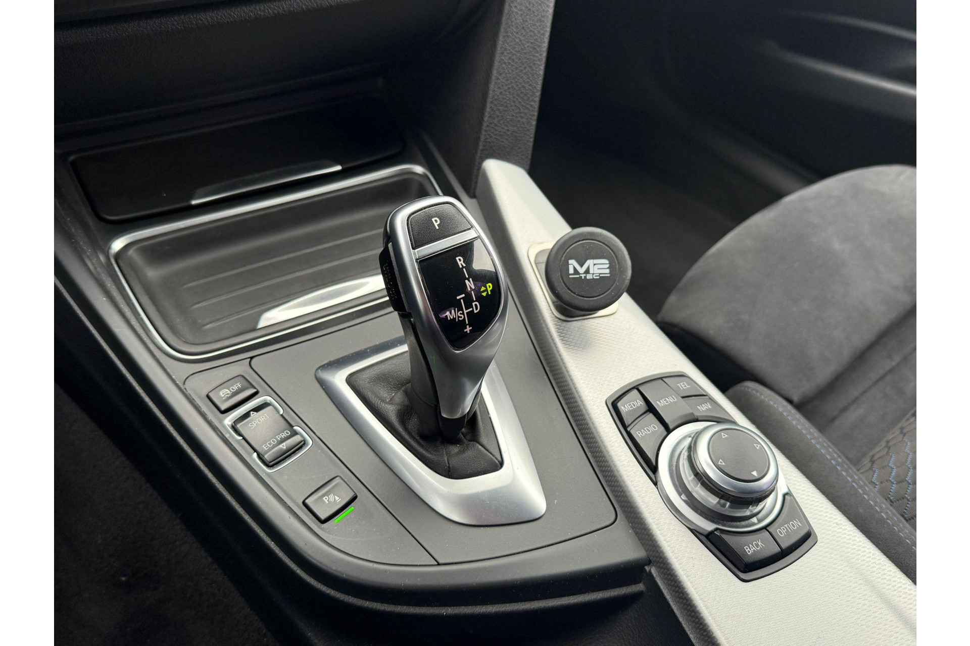 BMW 3-serie 335i xDrive High Executive 2012 Glacier-silber metallic (A83) 15