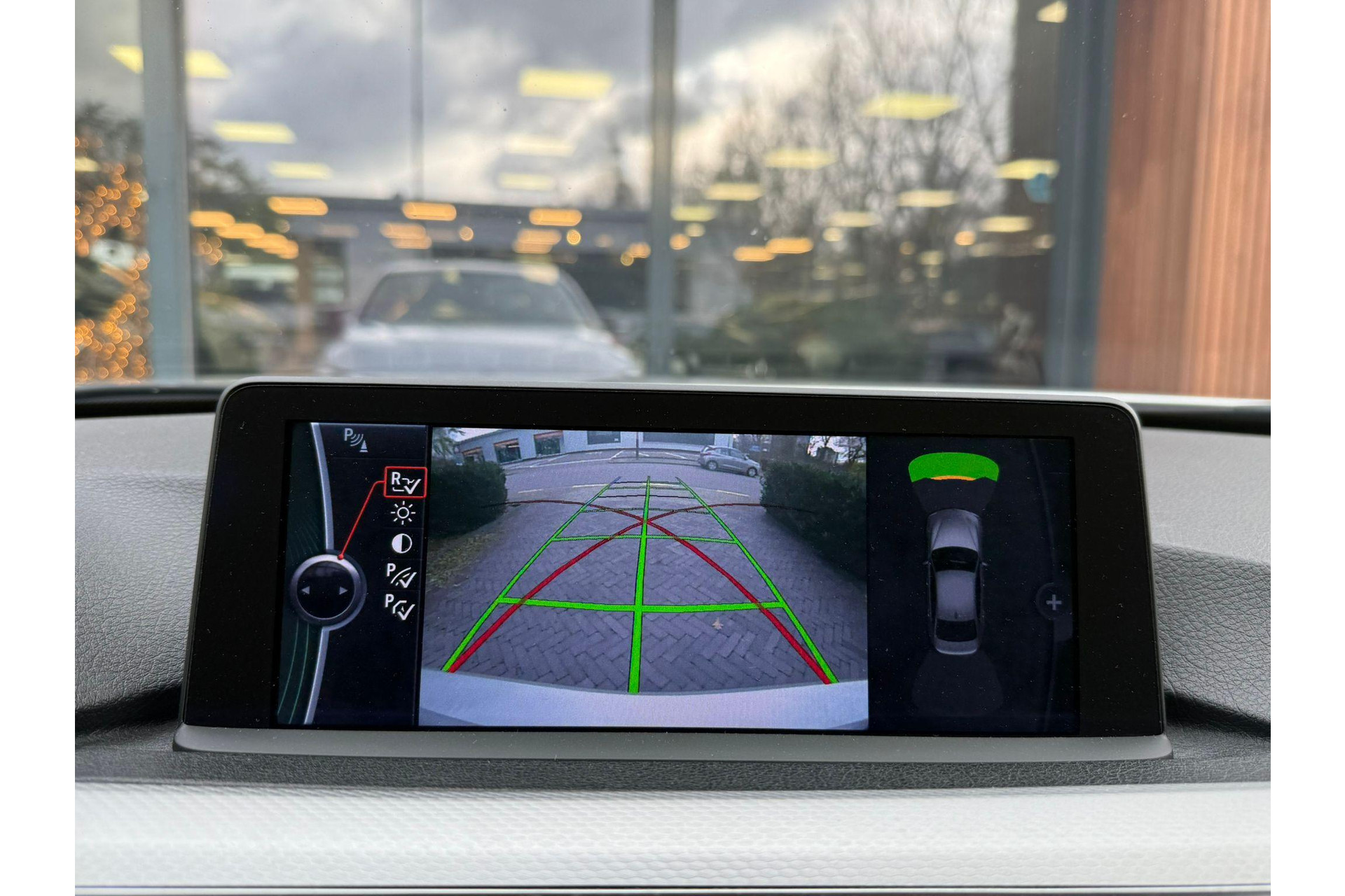 BMW 3-serie 335i xDrive High Executive 2012 Glacier-silber metallic (A83) 32